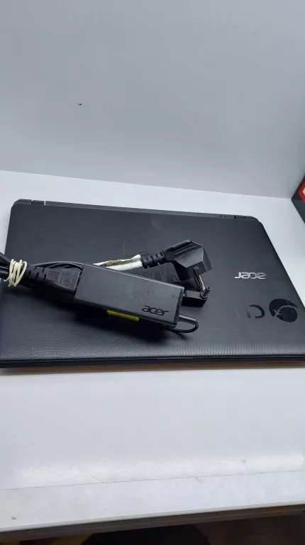 laptop-acer-es1-331-celereon8ramssd120gb-przekatna-ekranu-1330