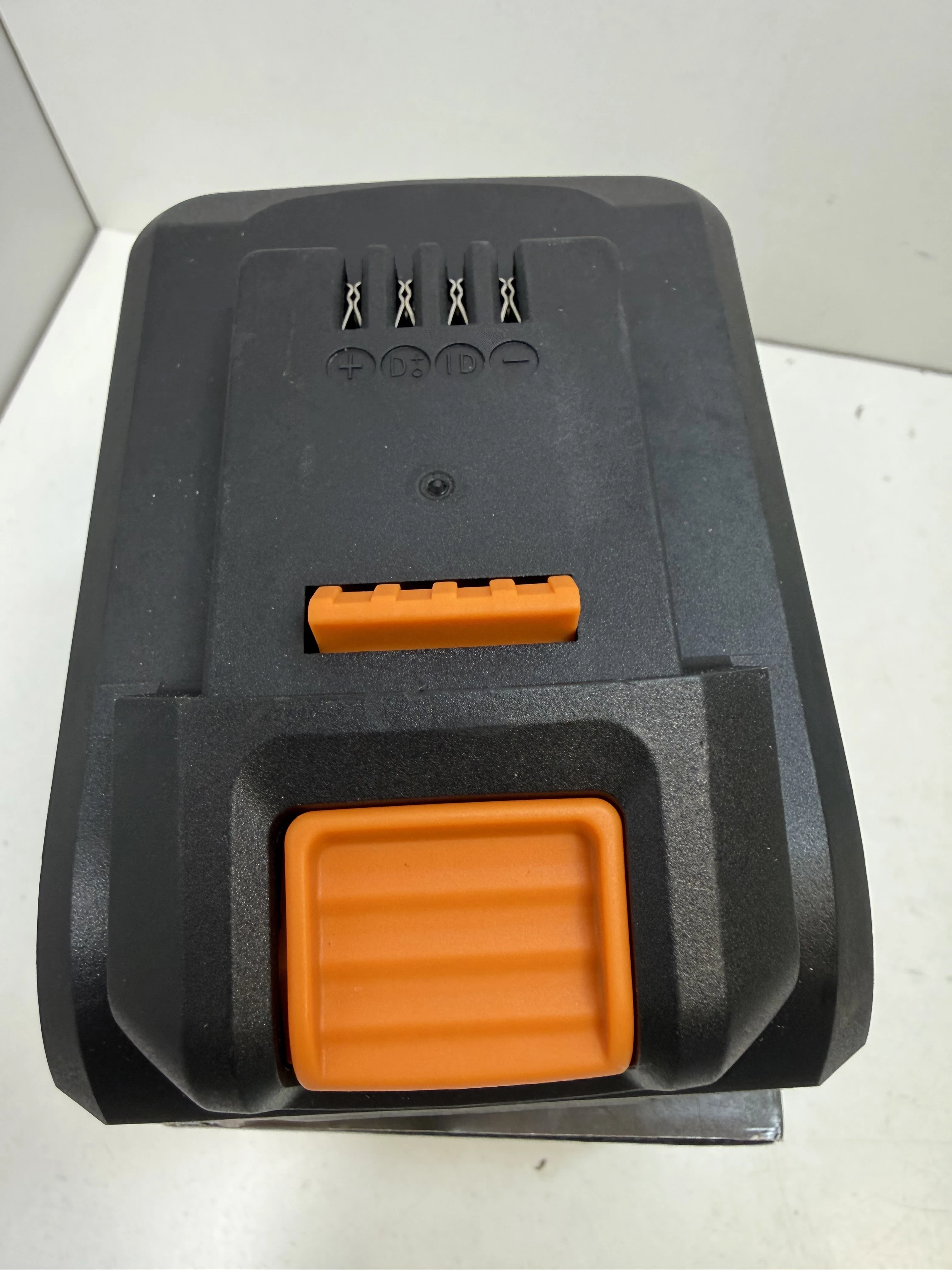 akumulator-4ah-20v-niteo-ean-gtin-5905118072725