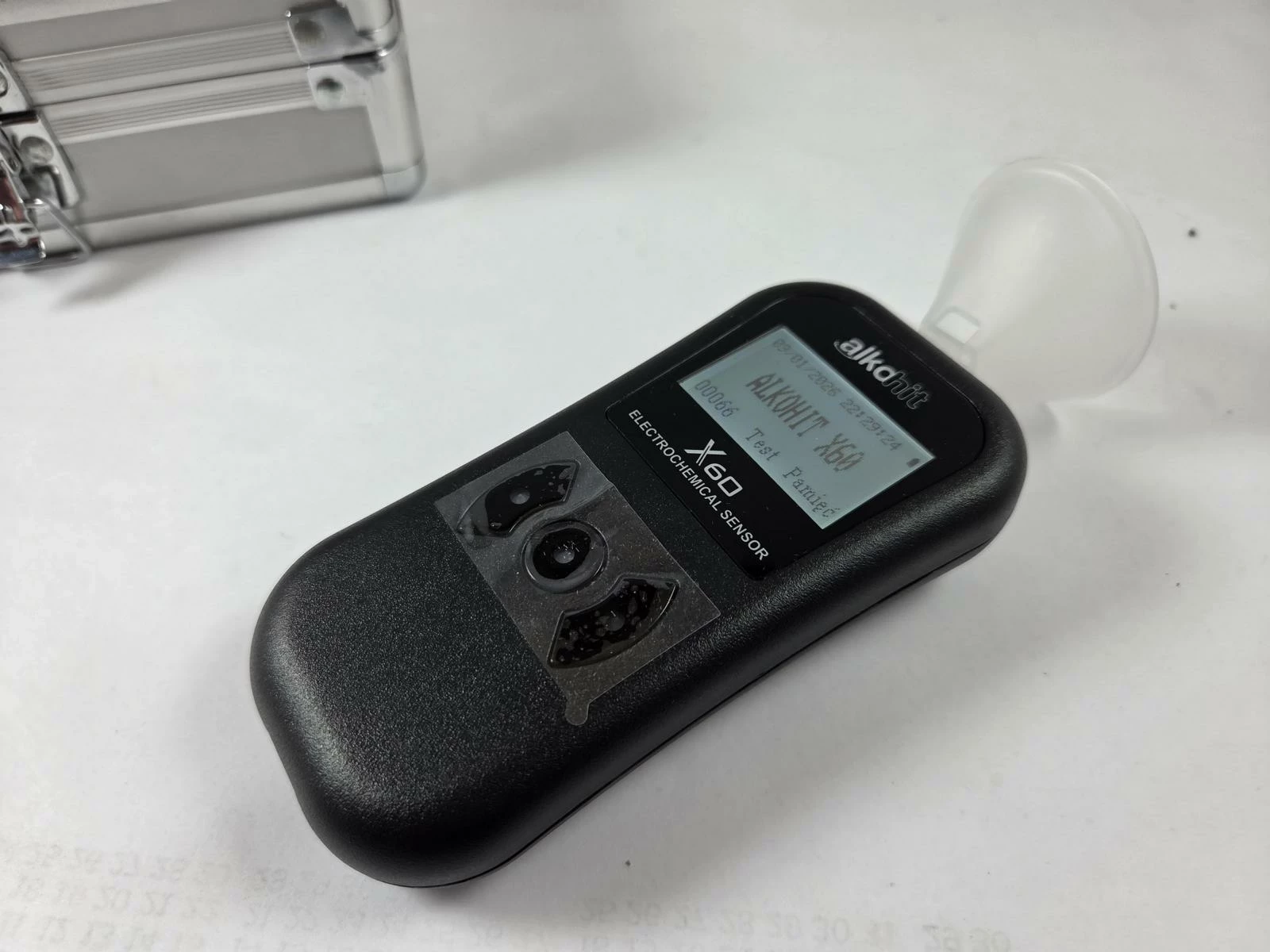 alkomat-alkohit-x60-walizka-model-x60