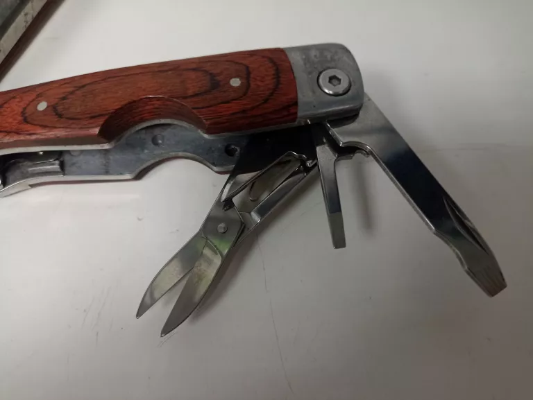 kombinerki-wielofunkyjne-skladane-multitool-kod-producenta-wielofunkcyjne-kombinerki-niebieskie