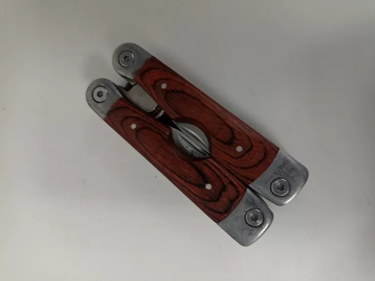 kombinerki-wielofunkyjne-skladane-multitool-liczba-dodatkowych-narzedzi-14