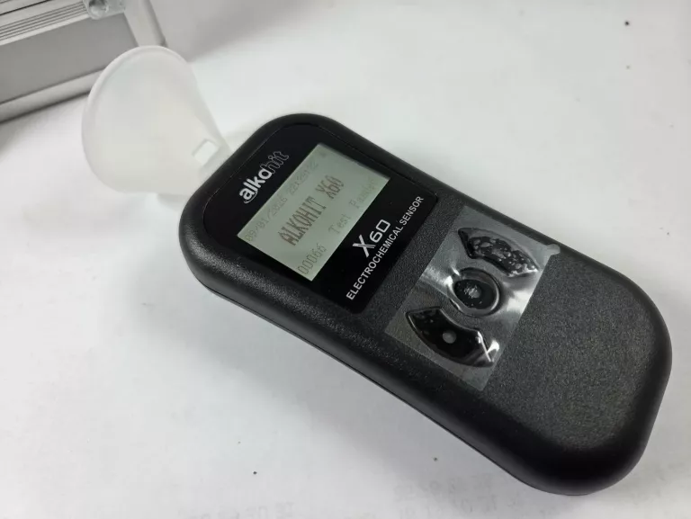 alkomat-alkohit-x60-walizka-stan-11323-2