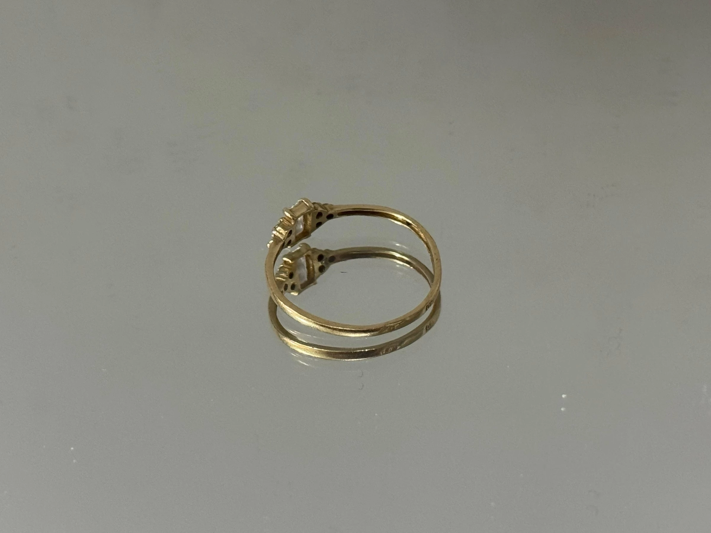 zloty-pierscionek-z-cyrkoniami-p585w098gr16-material-15835-2