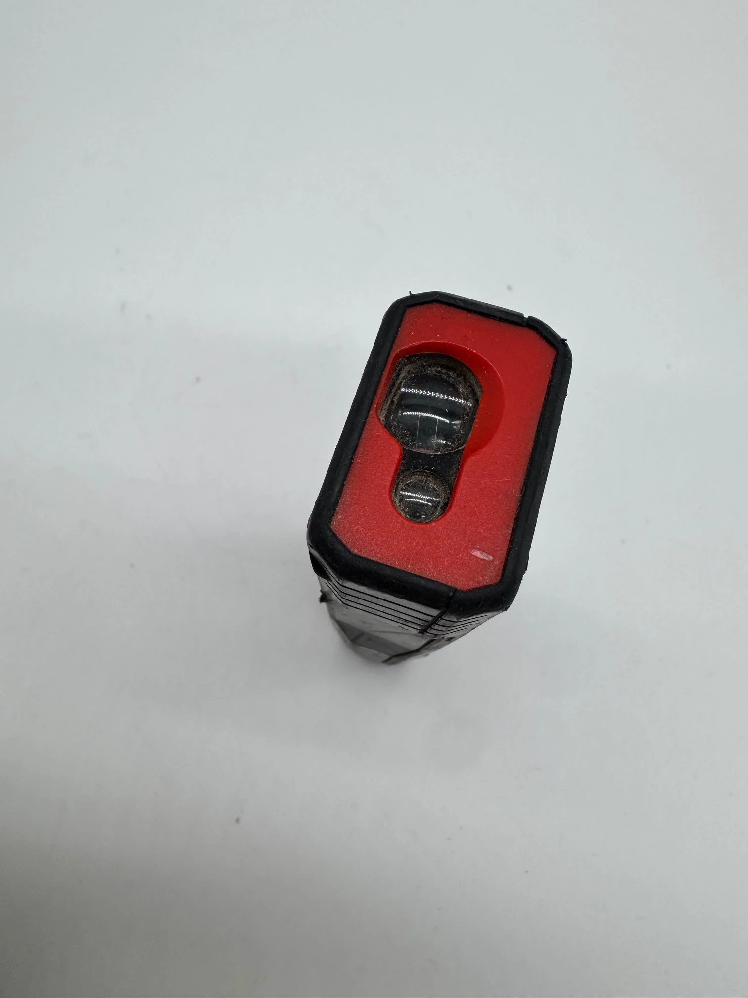 dalmierz-laserowy-bluetooth-leica-disto-d110-60m-dokladnosc-pomiaru-mm-204909-222097