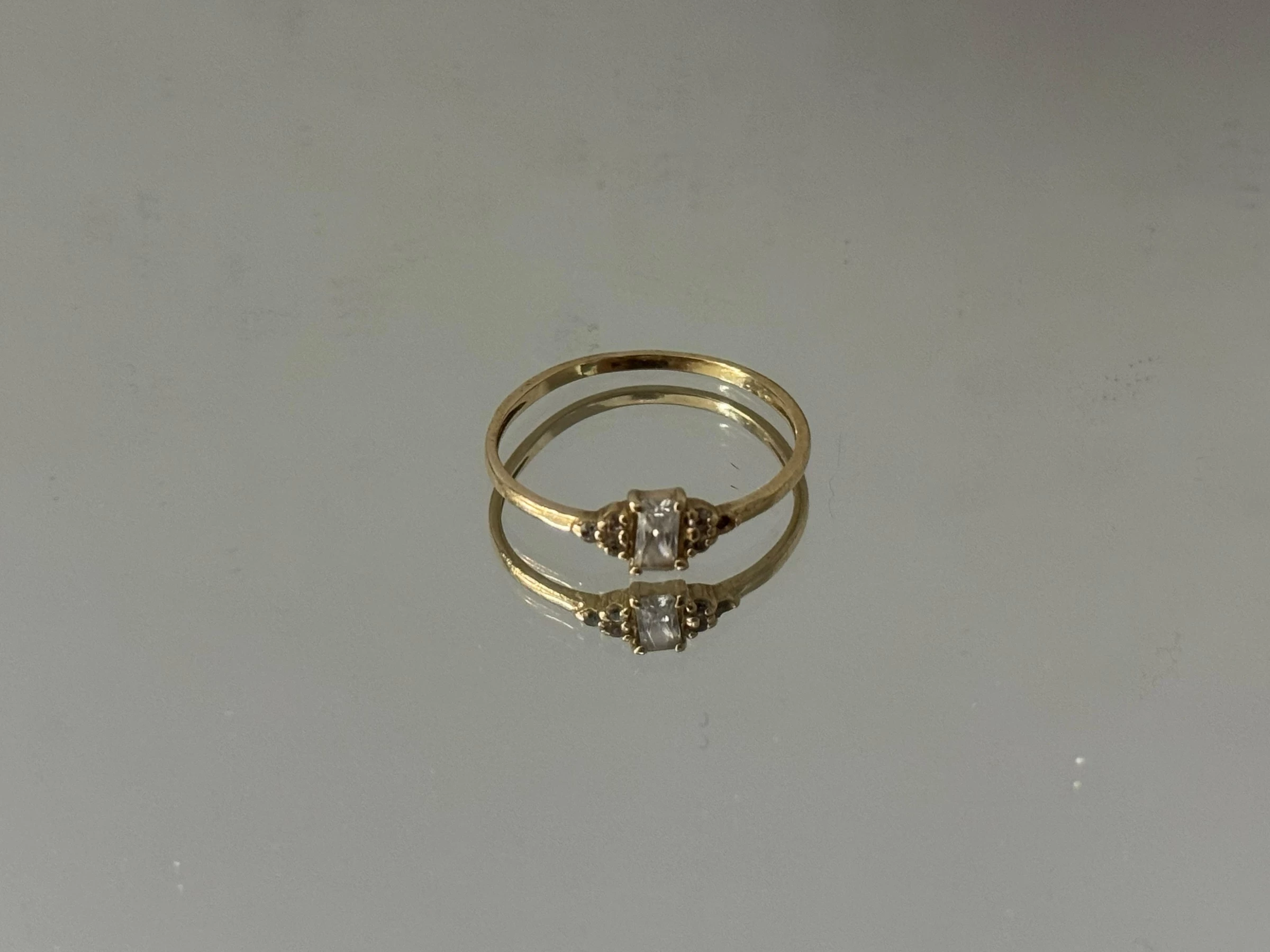 zloty-pierscionek-z-cyrkoniami-p585w098gr16-kamien-17088-128