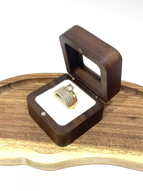 piekny-zloty-pierscionek-585-487g-r23-ean-gtin-4053858625235