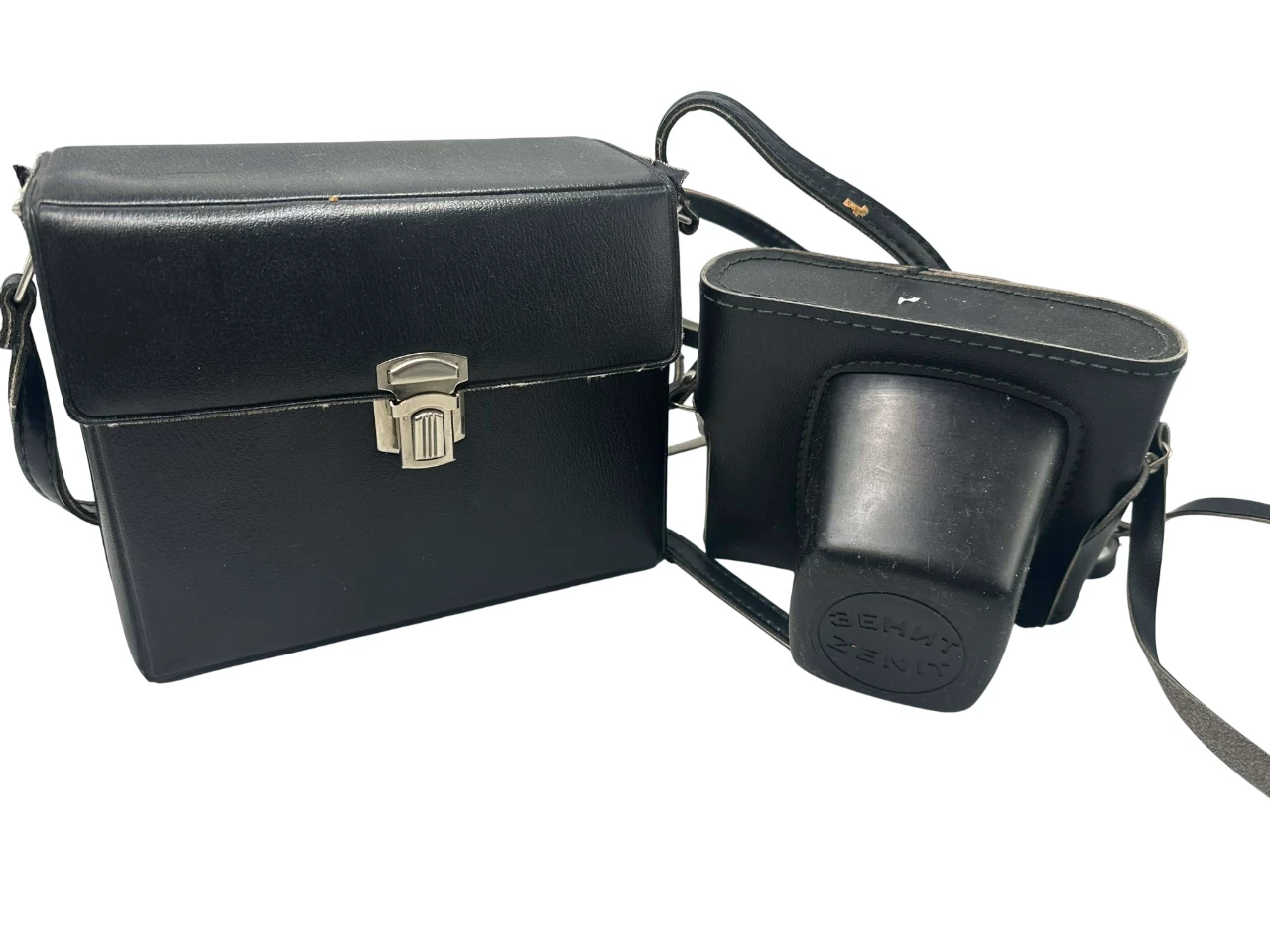 aparat-zenit-et-lampa-blyskowa-case-model-et