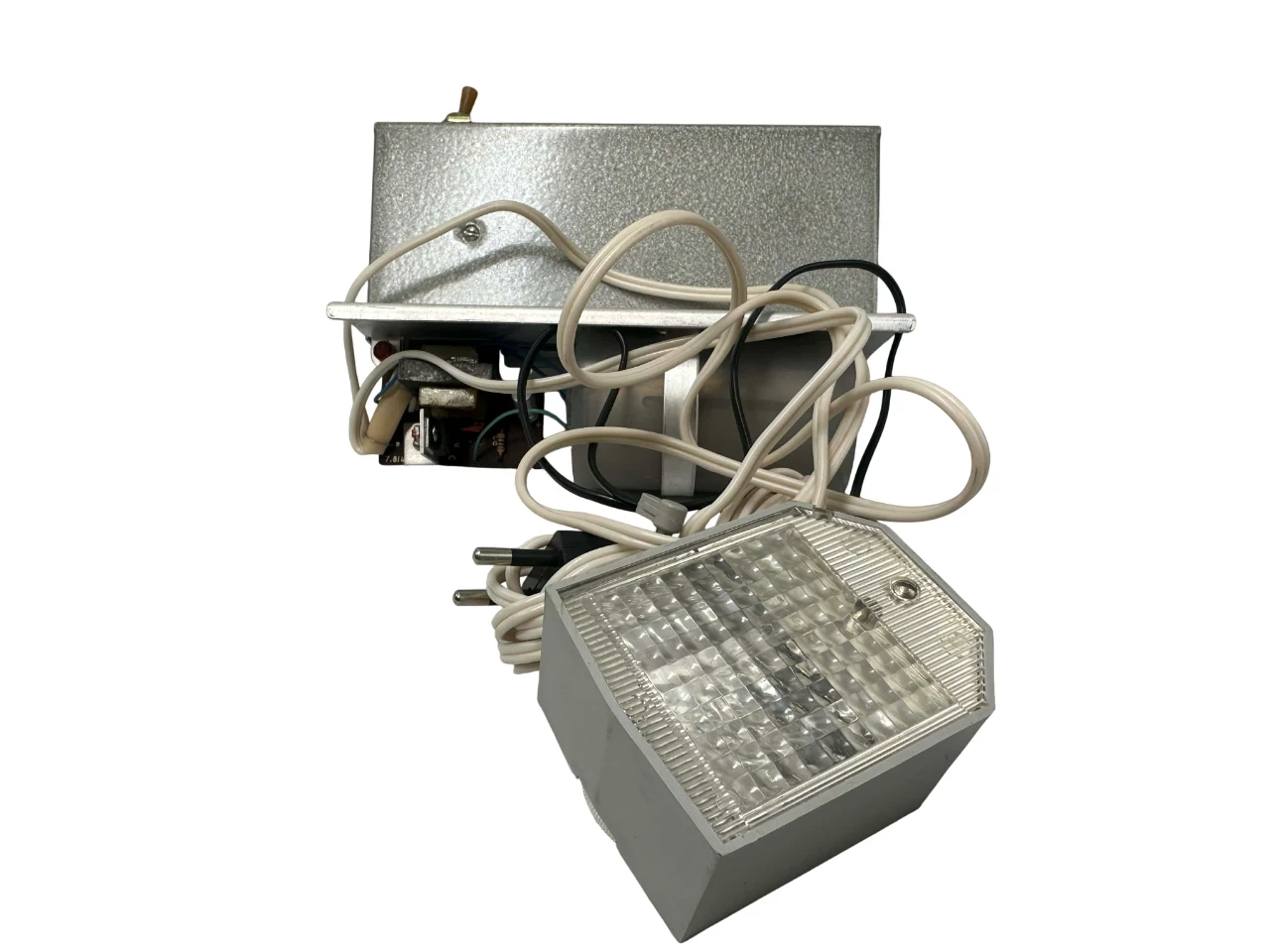 aparat-zenit-et-lampa-blyskowa-case-stan-11323-2