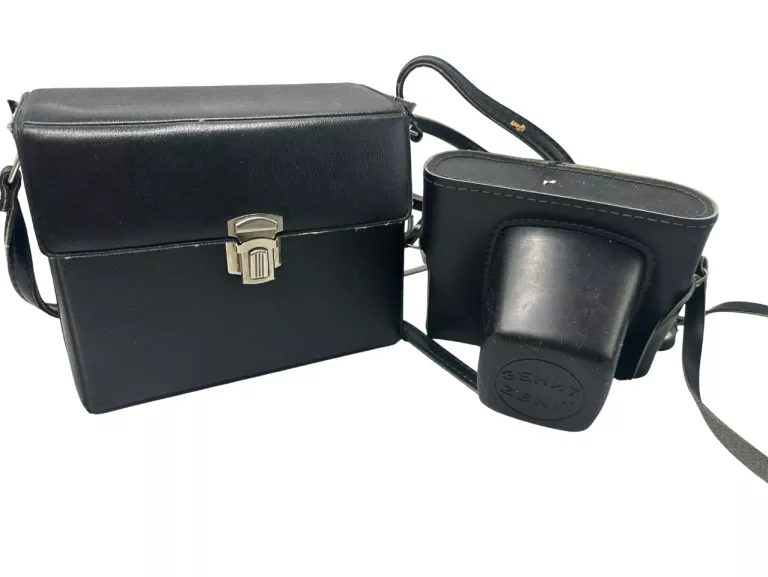 aparat-zenit-et-lampa-blyskowa-case-model-et