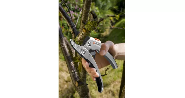 gardena-comfort-sekator-ogrodowy-smartcut-8798-stan-11323-1