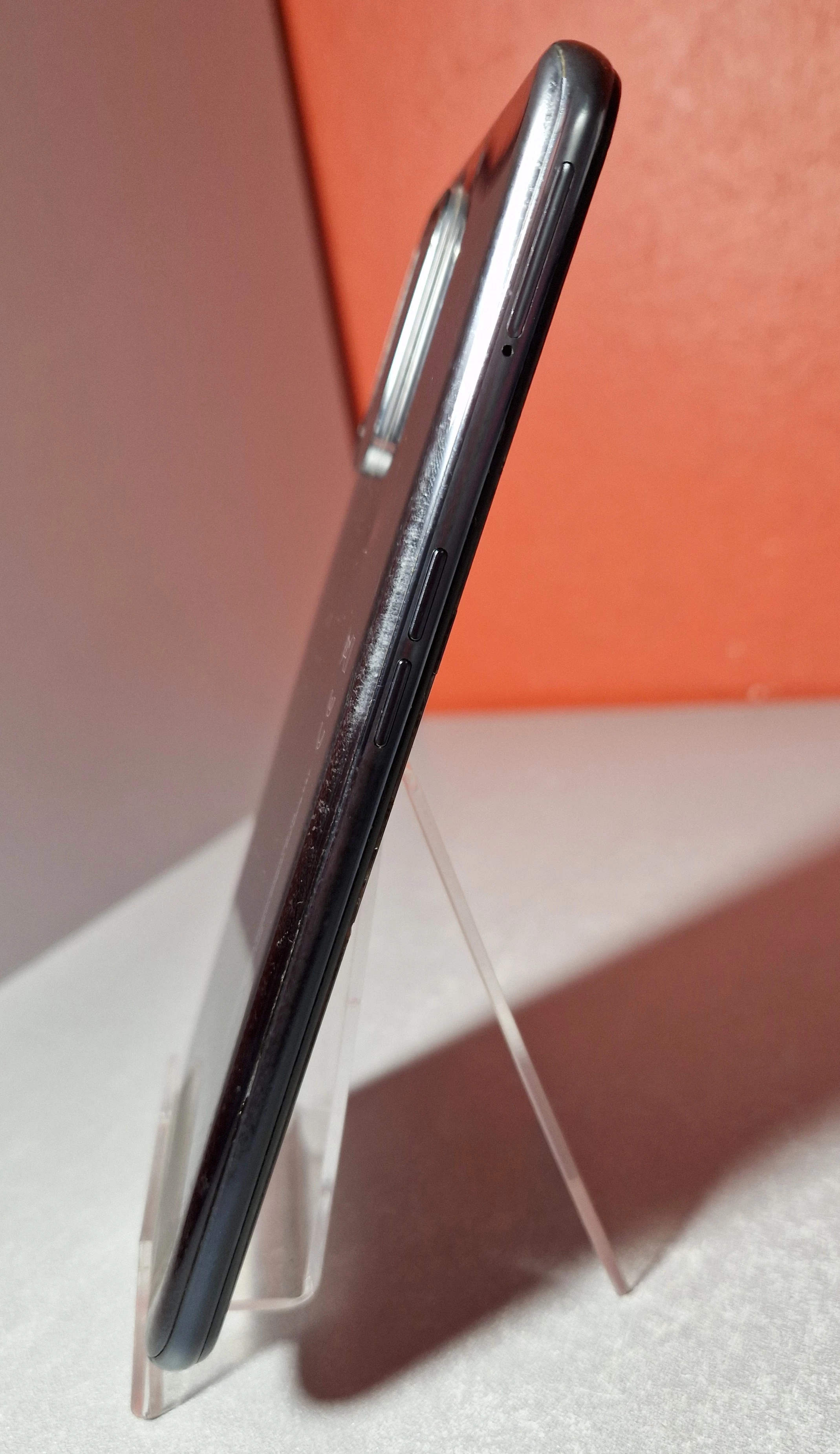 telefon-oppo-a74-128gb-6gb-przekatna-ekranu-650