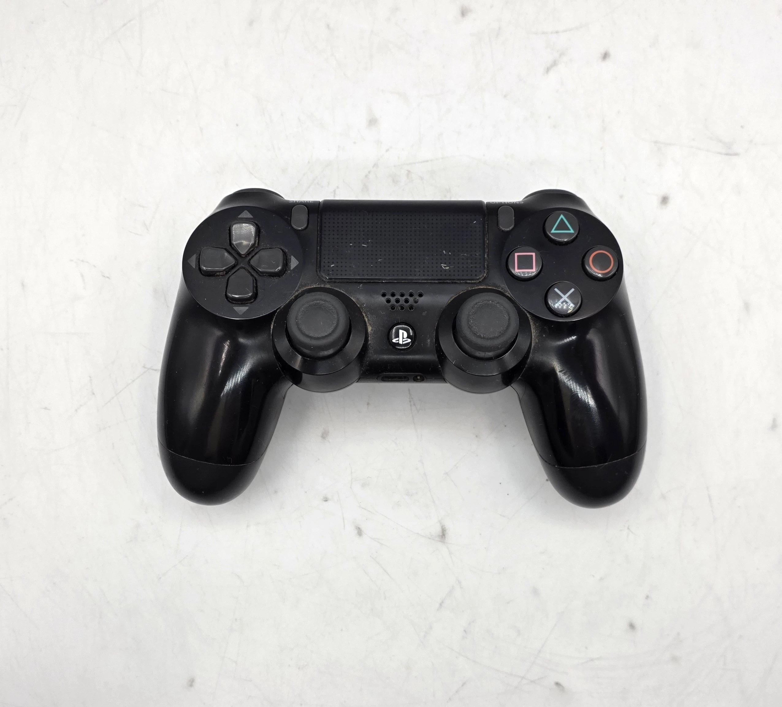 sony-playstation-4-ps4-slim-500gb-cuh-2216a-zashdmi-wersja-130590-1