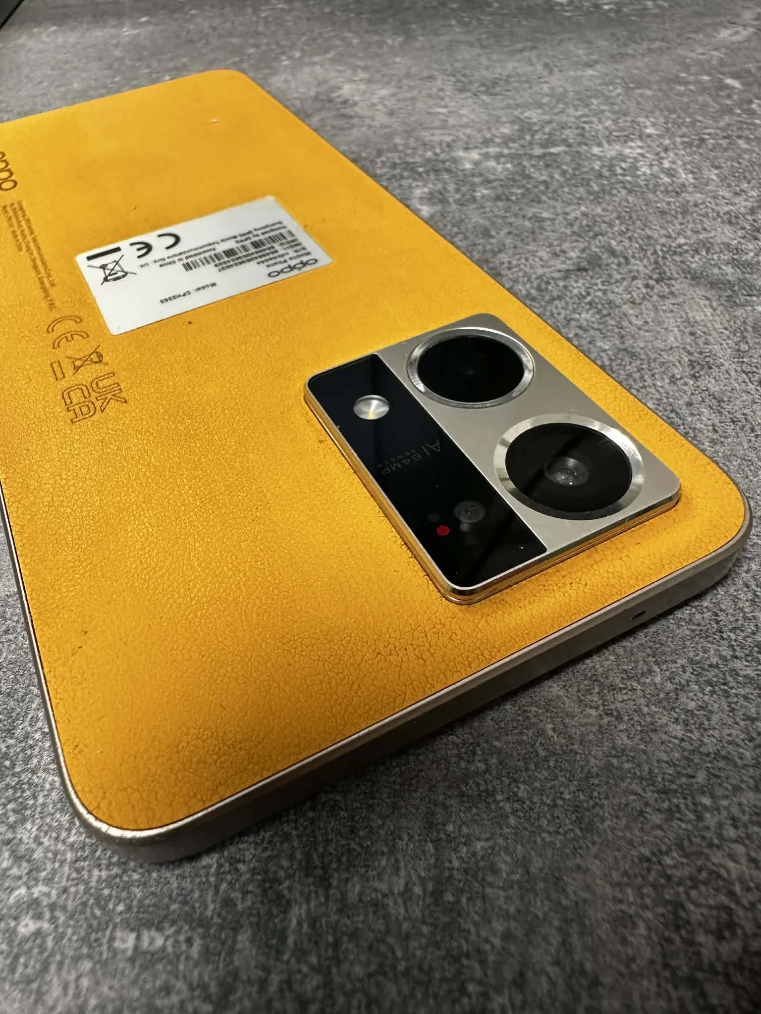 telefon-oppo-reno7-8128-gb-porysowany-lad-typ-202685-212929