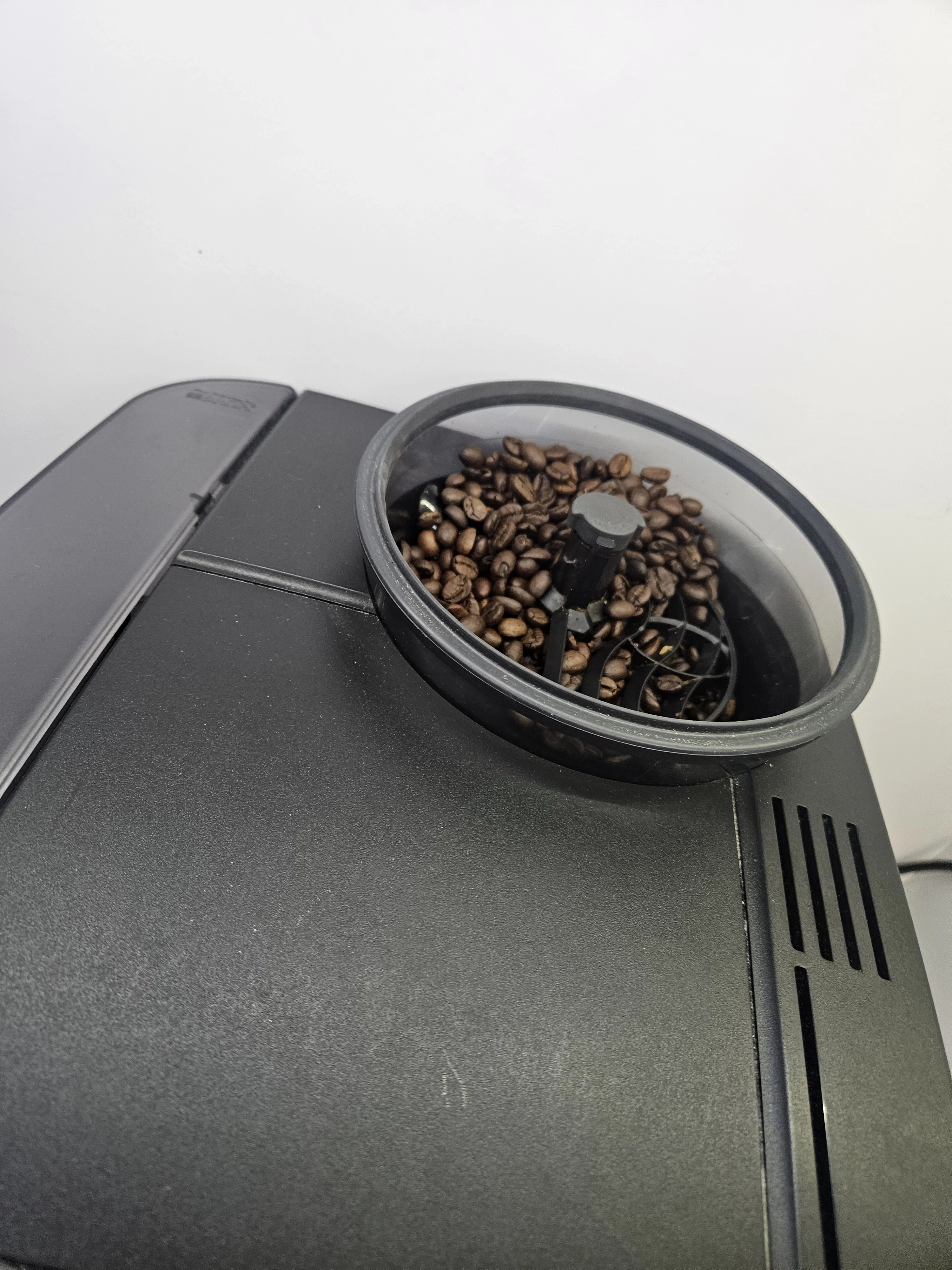 automatyczny-ekspres-cisnieniowy-siemens-eq6-s500-1500-w-czarny-pojemnosc-zbiornika-na-wode-17