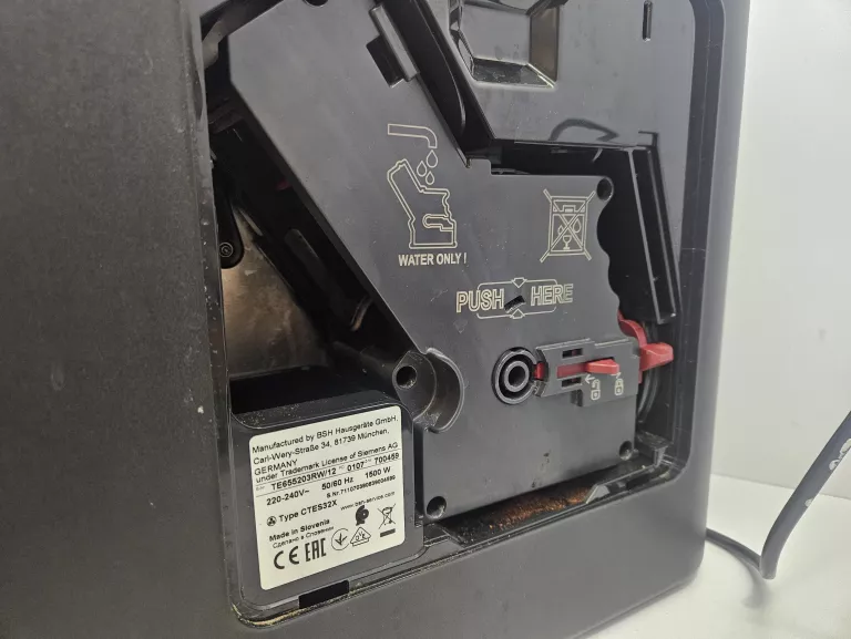 automatyczny-ekspres-cisnieniowy-siemens-eq6-s500-1500-w-czarny-rodzaje-kawy-246269-2