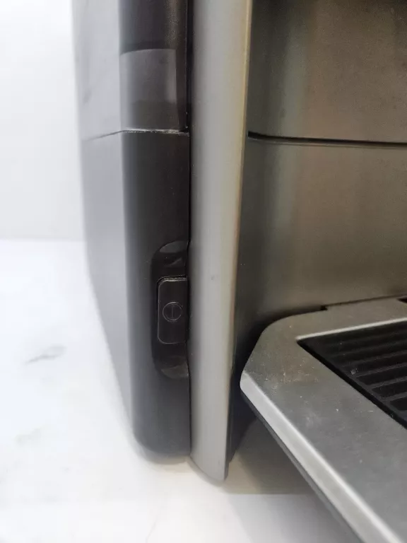 automatyczny-ekspres-cisnieniowy-siemens-eq6-s500-1500-w-czarny-kod-producenta-te655203rw