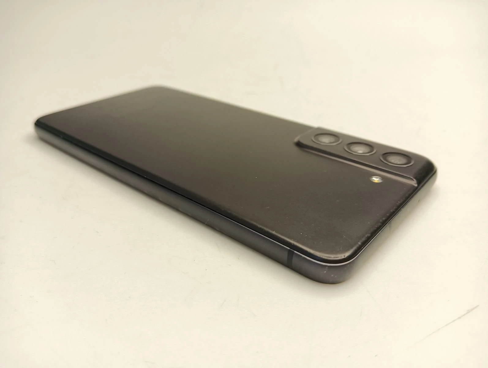 telefon-samsung-galaxy-s21-fe-6128gb-system-operacyjny-4388-1