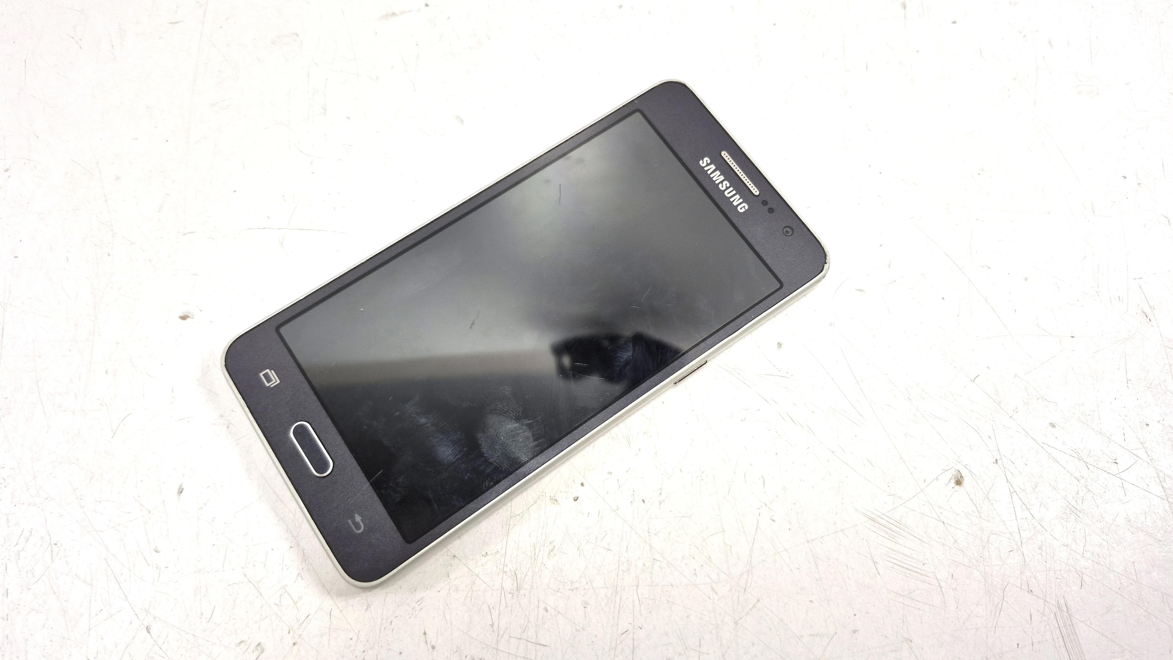 telefon-samsung-galaxy-grand-prime-stan-11323-2