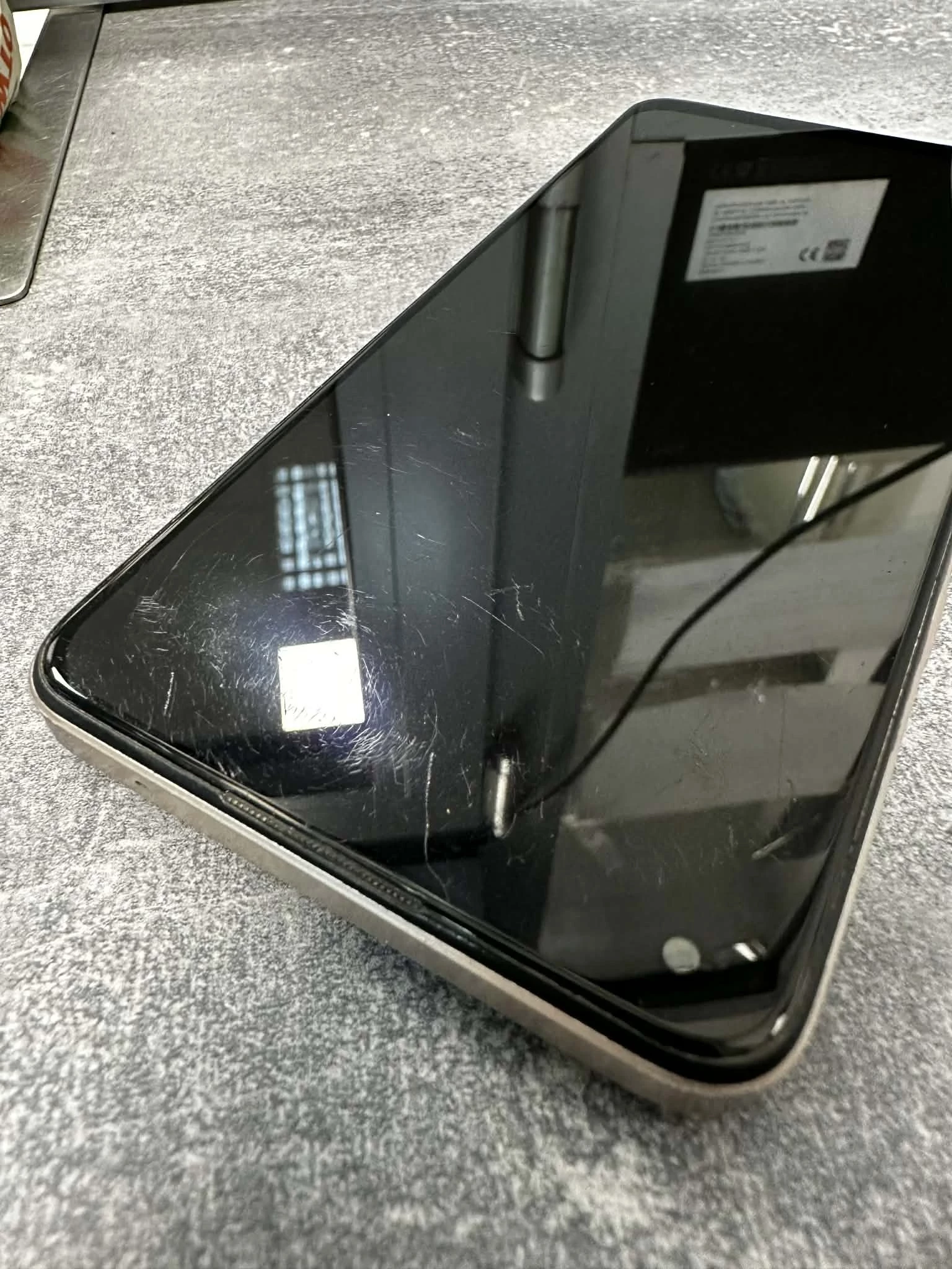 telefon-oppo-reno7-8128-gb-porysowany-lad-stan-11323-2