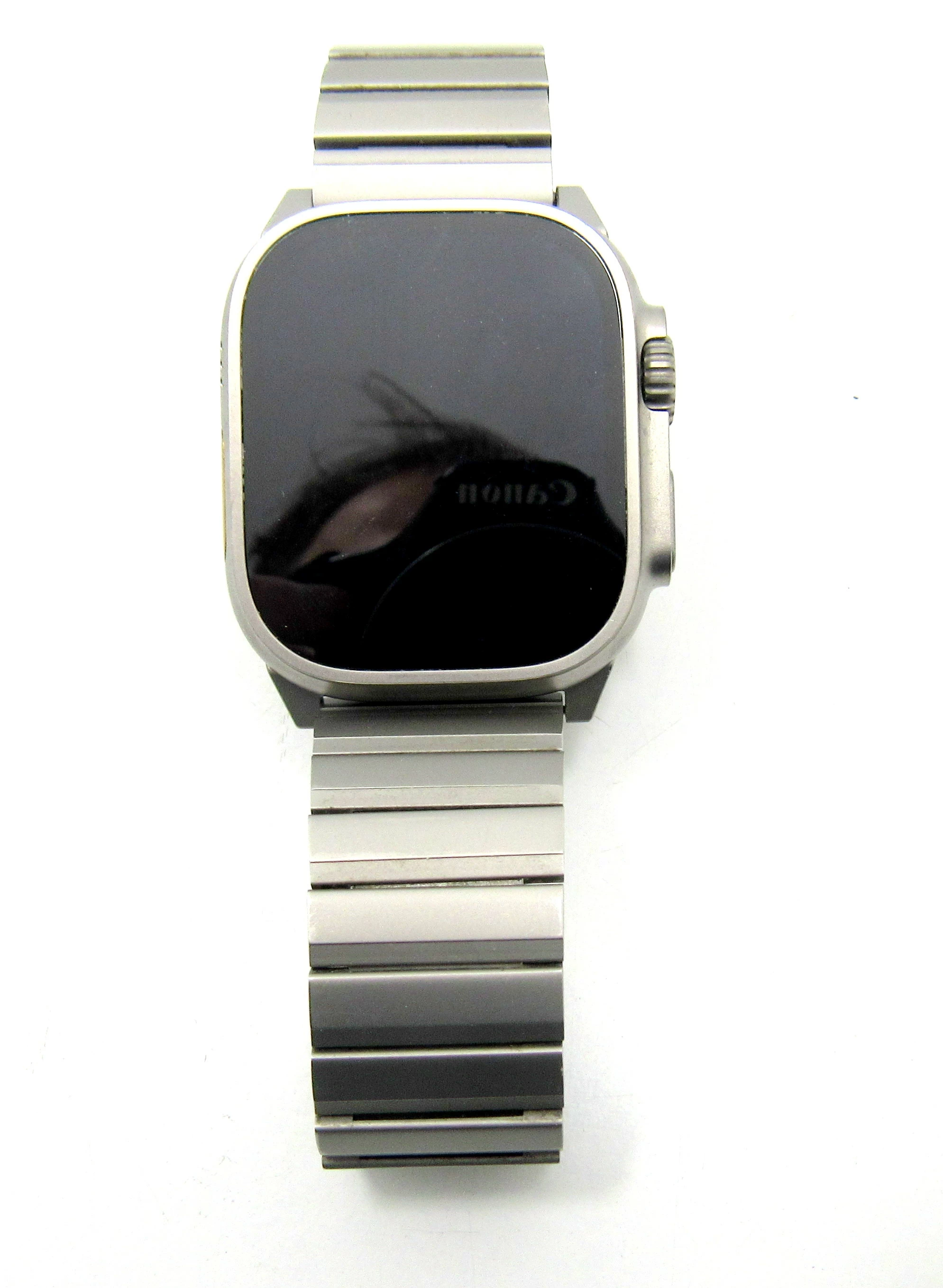 smartwatch-apple-watch-ultra-2-titanium-ean-gtin-194253828136