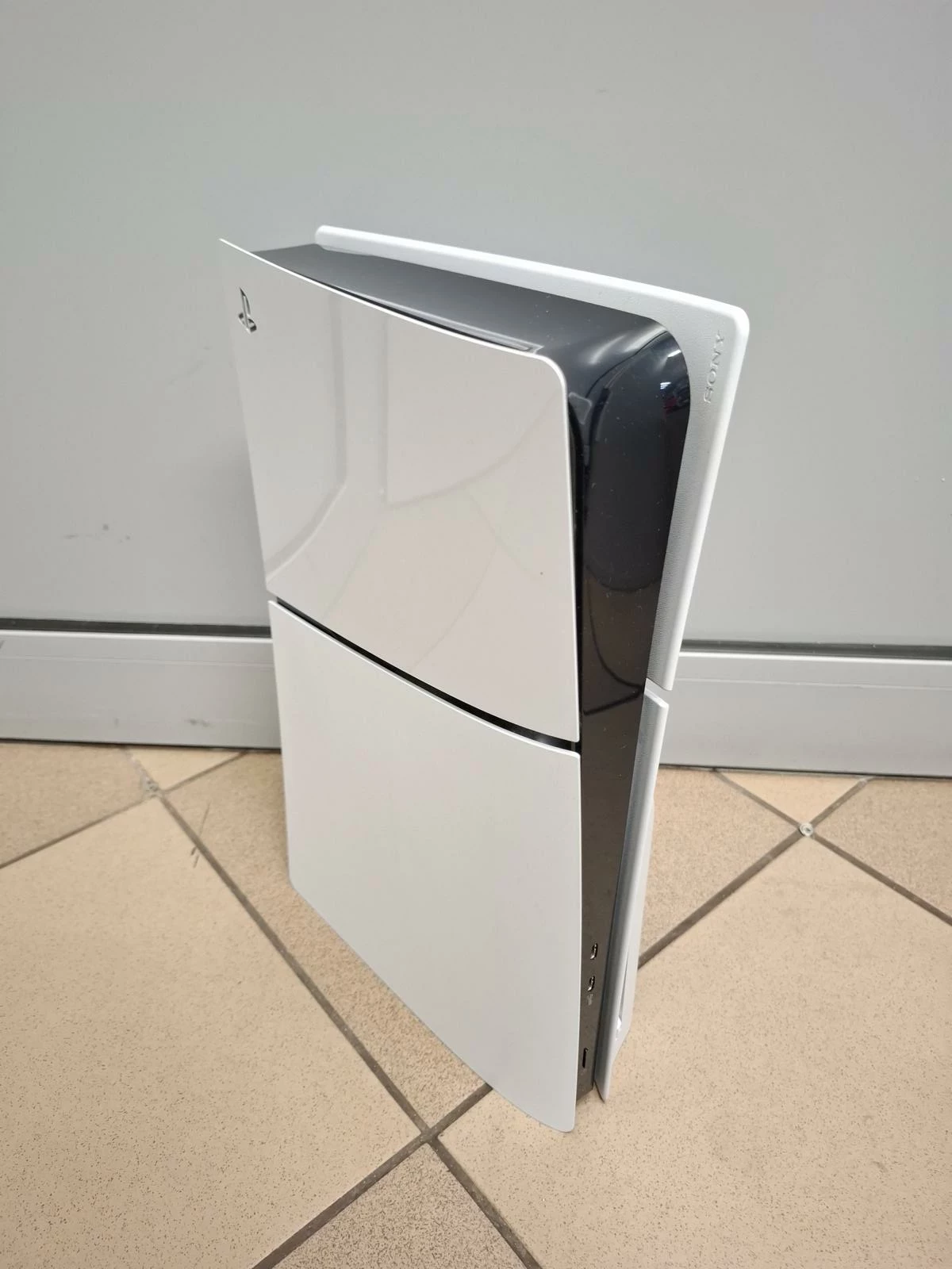 konsola-sony-playstation-5-slim-cfi-2016-blu-ray-ean-gtin-0711719577188