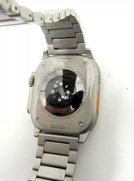 smartwatch-apple-watch-ultra-2-titanium-stan-11323-2