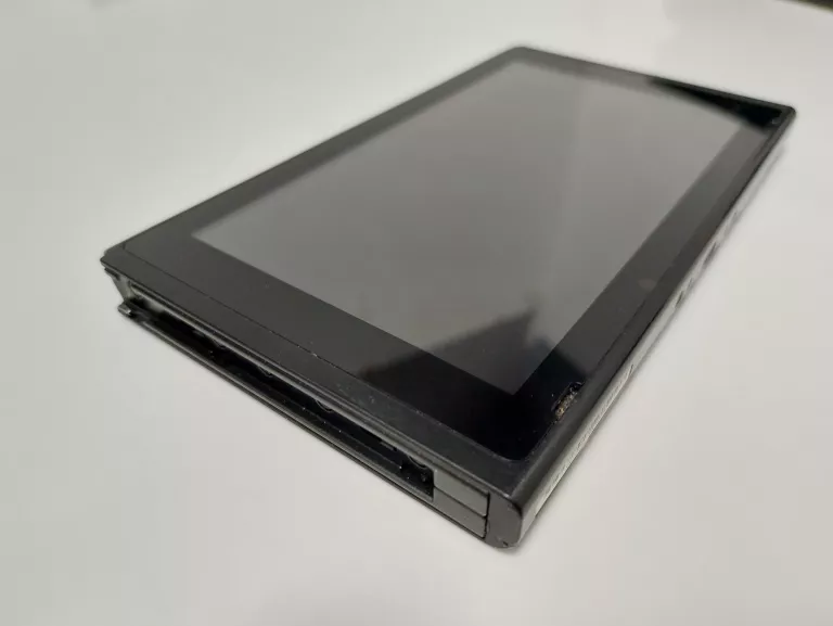 konsola-nintendo-switch-hac-001-zasilacz-1x-pad-stan-11323-2