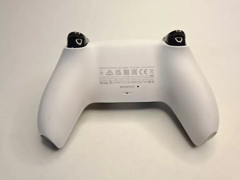 konsola-sony-playstation-5-slim-cfi-2016-blu-ray-product-id-ddbc3c45-ee22-4379-bbce-7d0b39c97599