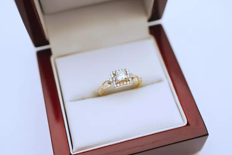 zloty-pierscionek-z-cyrkoniami-585-151g-r12-dworcowa-2-leszno-gold-fish