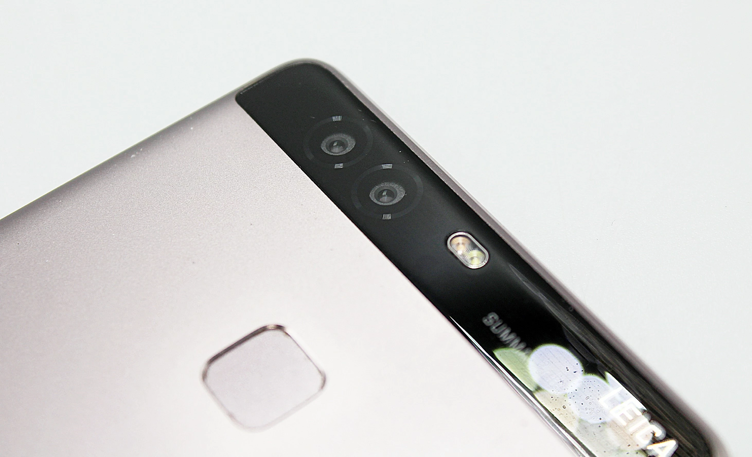 telefon-huawei-p9-332gb-52-srebrny-eva-l09-pojemnosc-akumulatora-3000