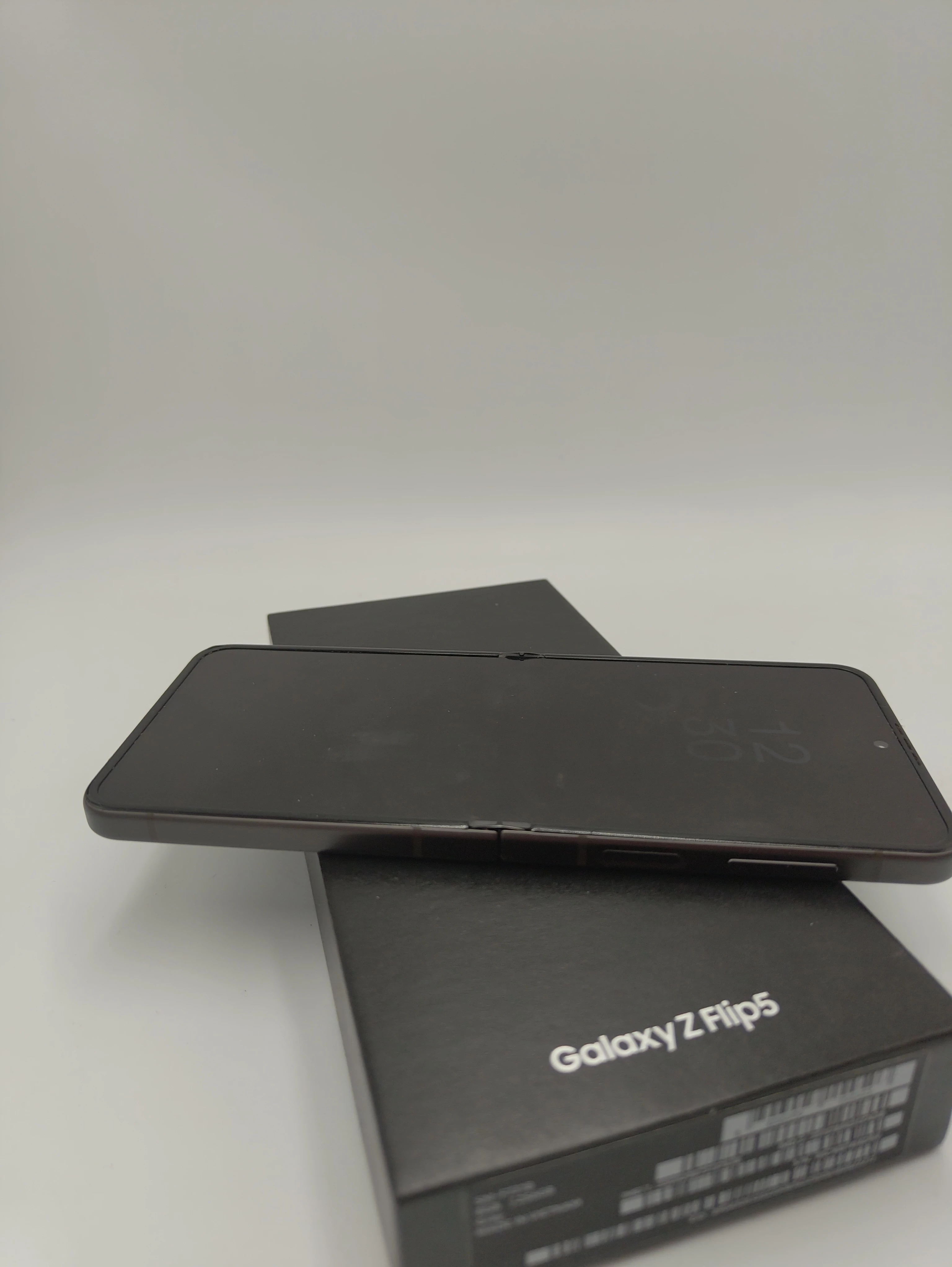 telefon-samsung-z-flip-5-komunikacja-219-2