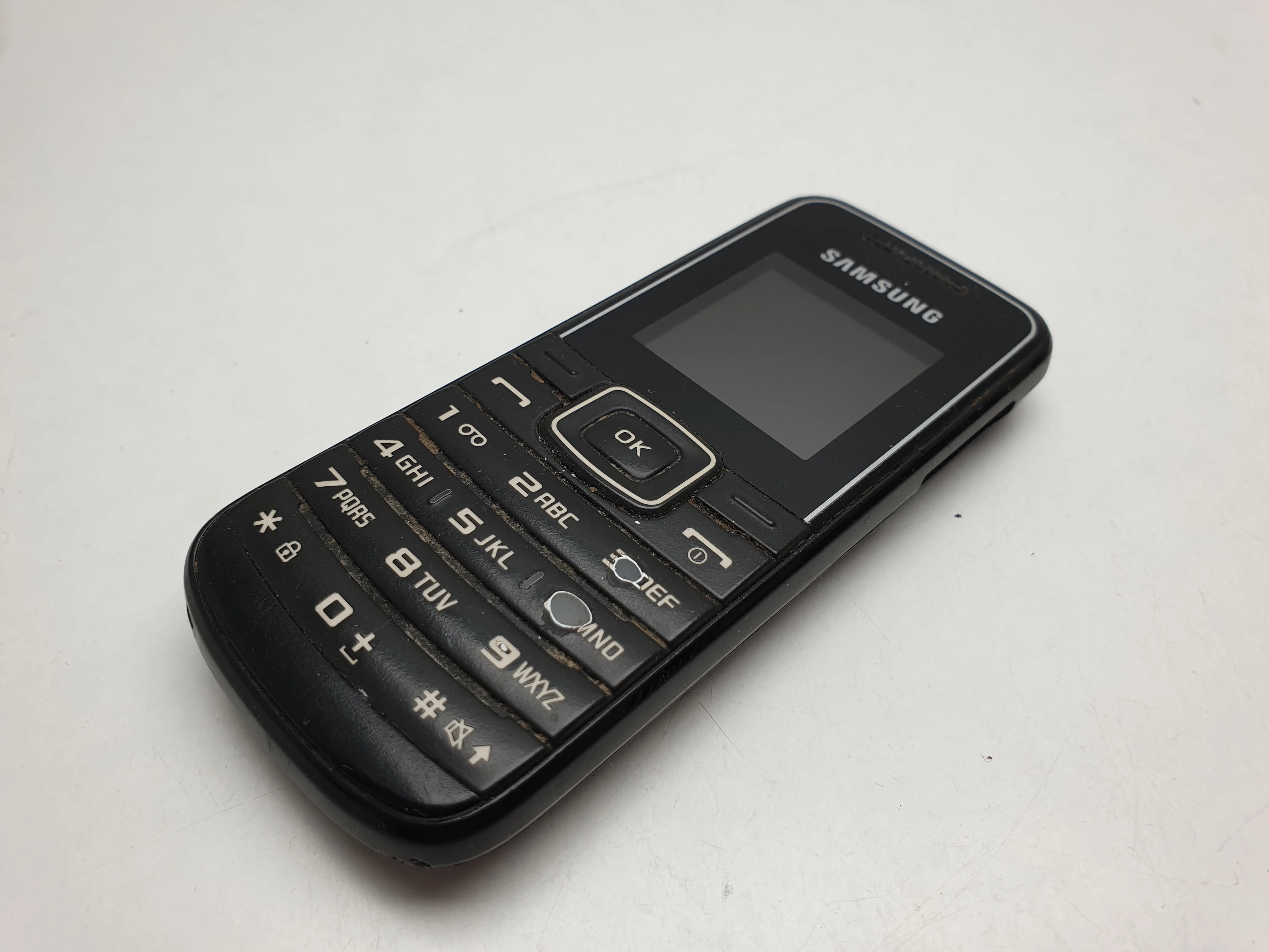 telefon-samsung-gt-e1050-opis-ean-gtin-8806071508993