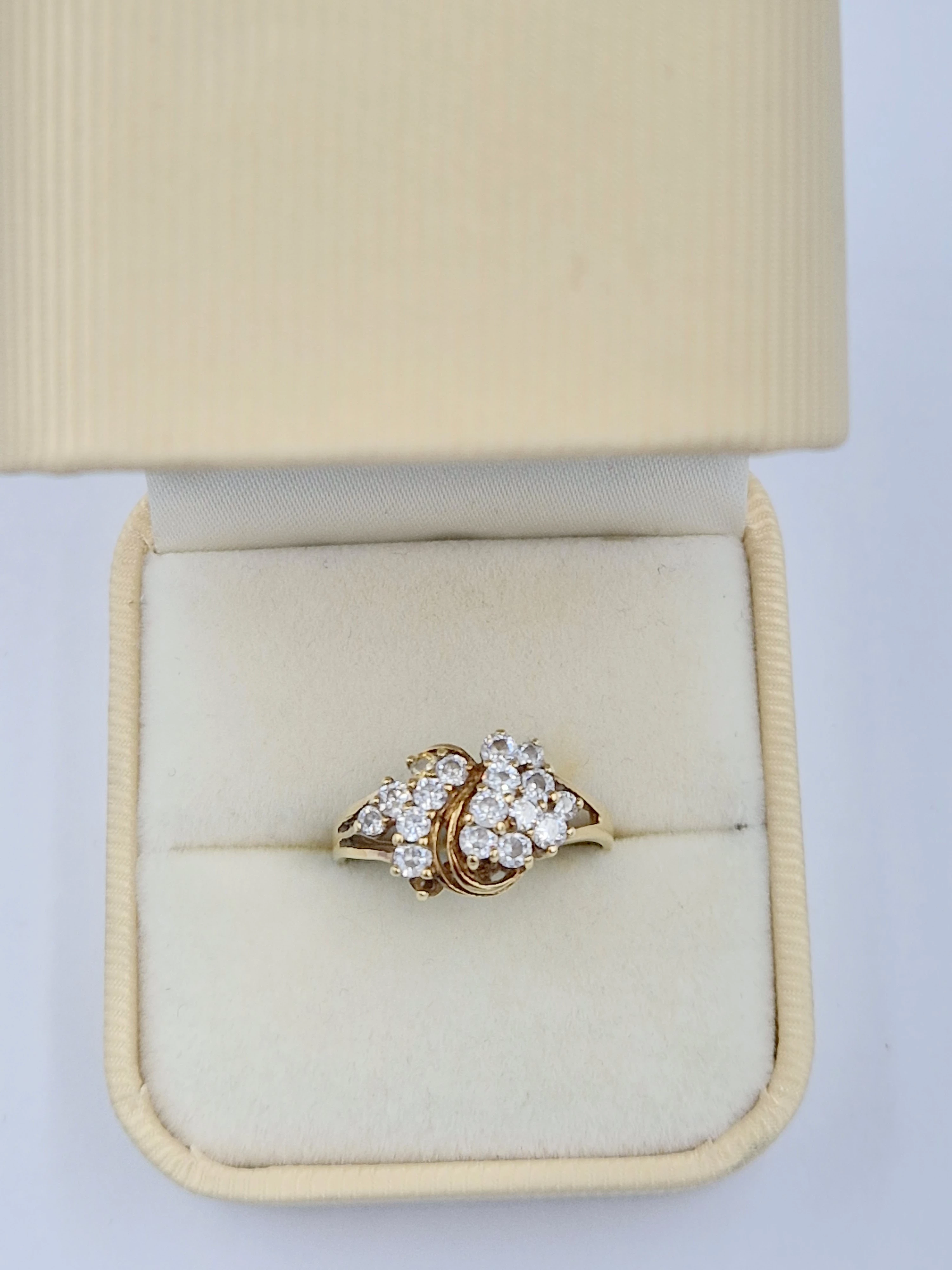 zloty-pierscionek-proby-333-8k-stan-11323-2