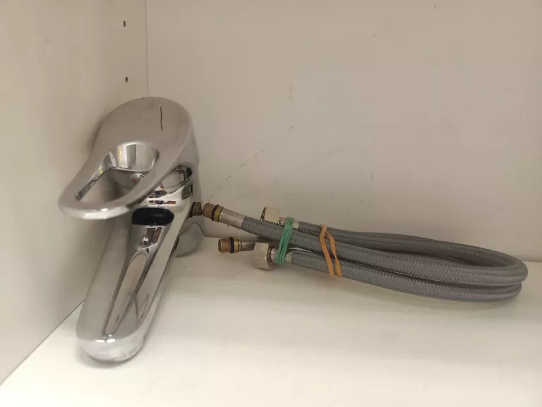 bateria-umywalkowa-ni075vecr-x-125137-senatorska-38-legnica