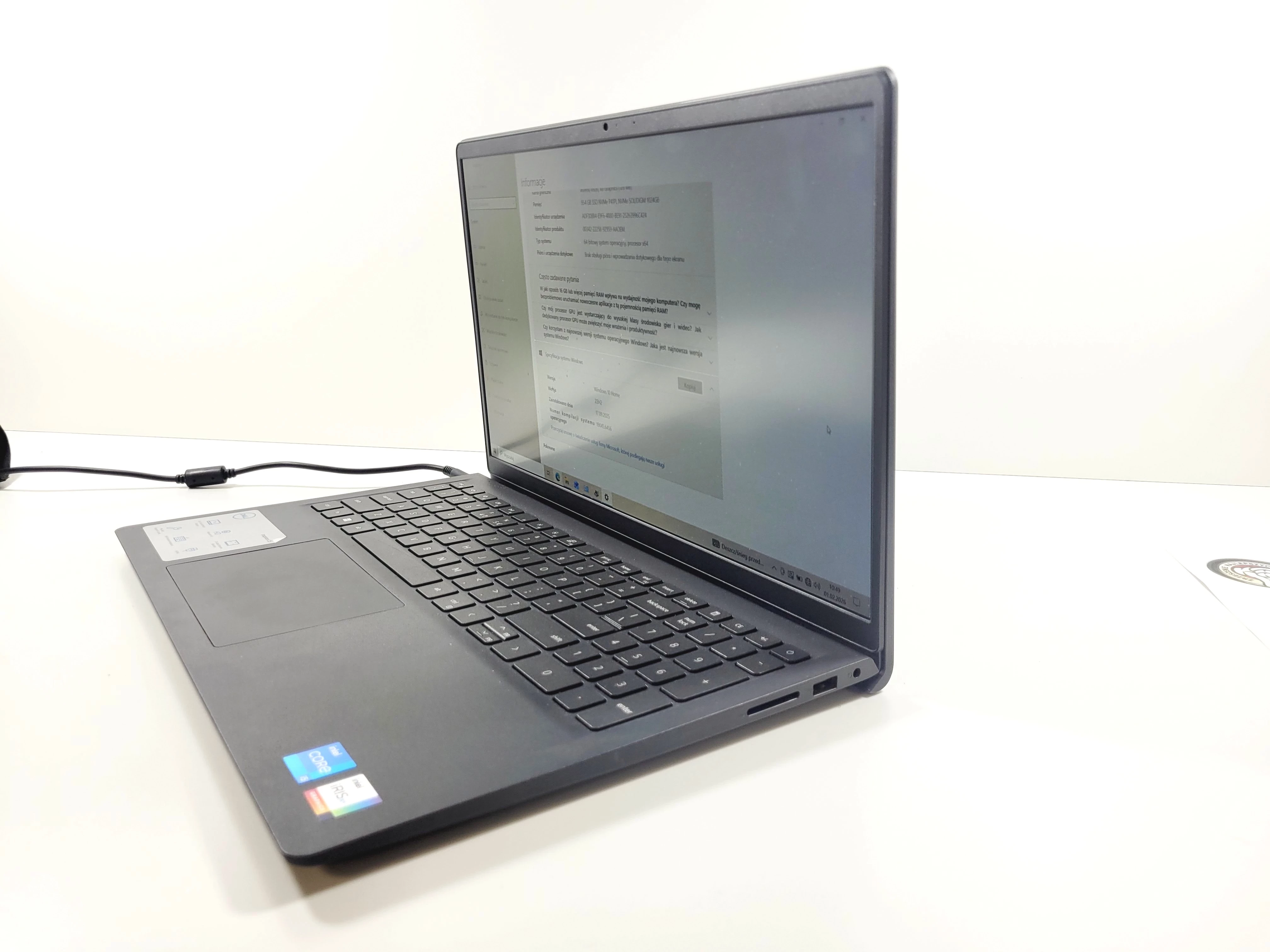 laptop-dell-inspiron-15-3520-156-i5-16gb-1024gb-win-11-12gen-przekatna-ekranu-1560