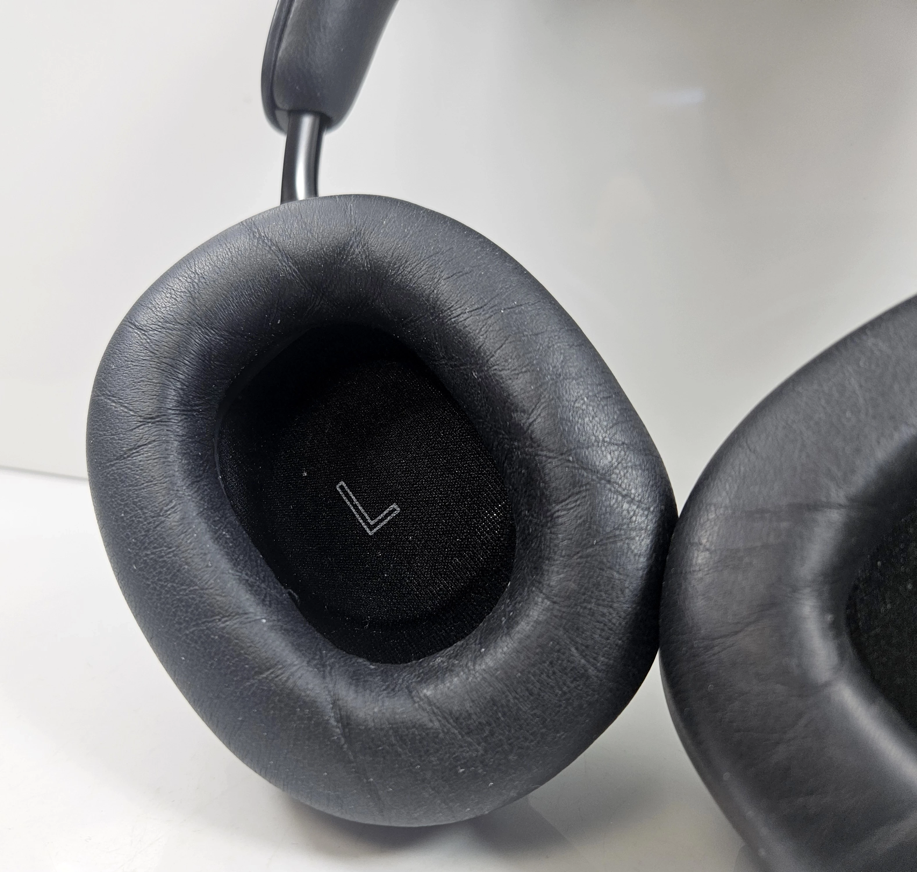 sluchawki-bowers-wilkins-px8-czarne-transmisja-sygnalu-203713-217785