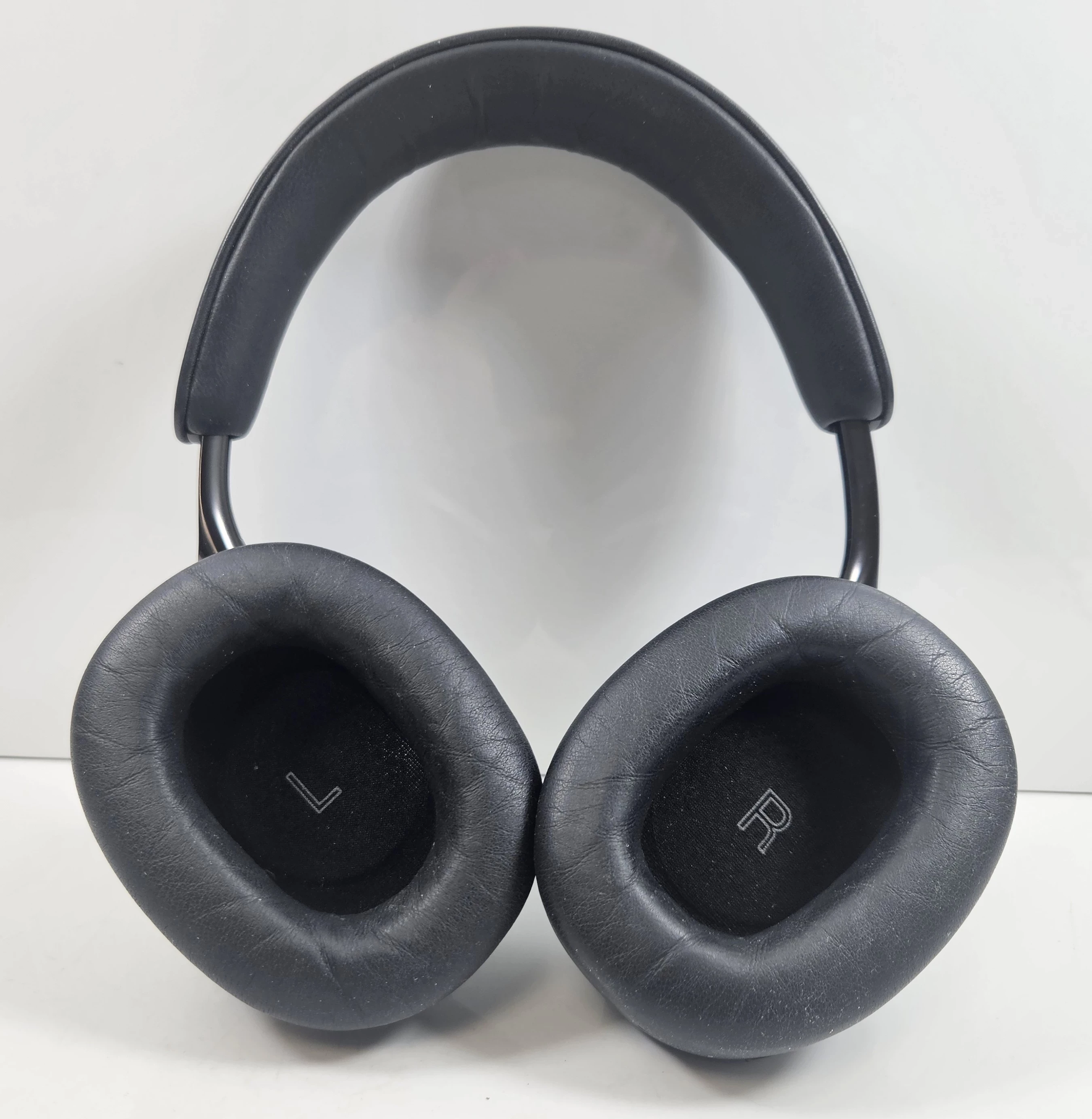 sluchawki-bowers-wilkins-px8-czarne-kolor-dominujacy-129357-3