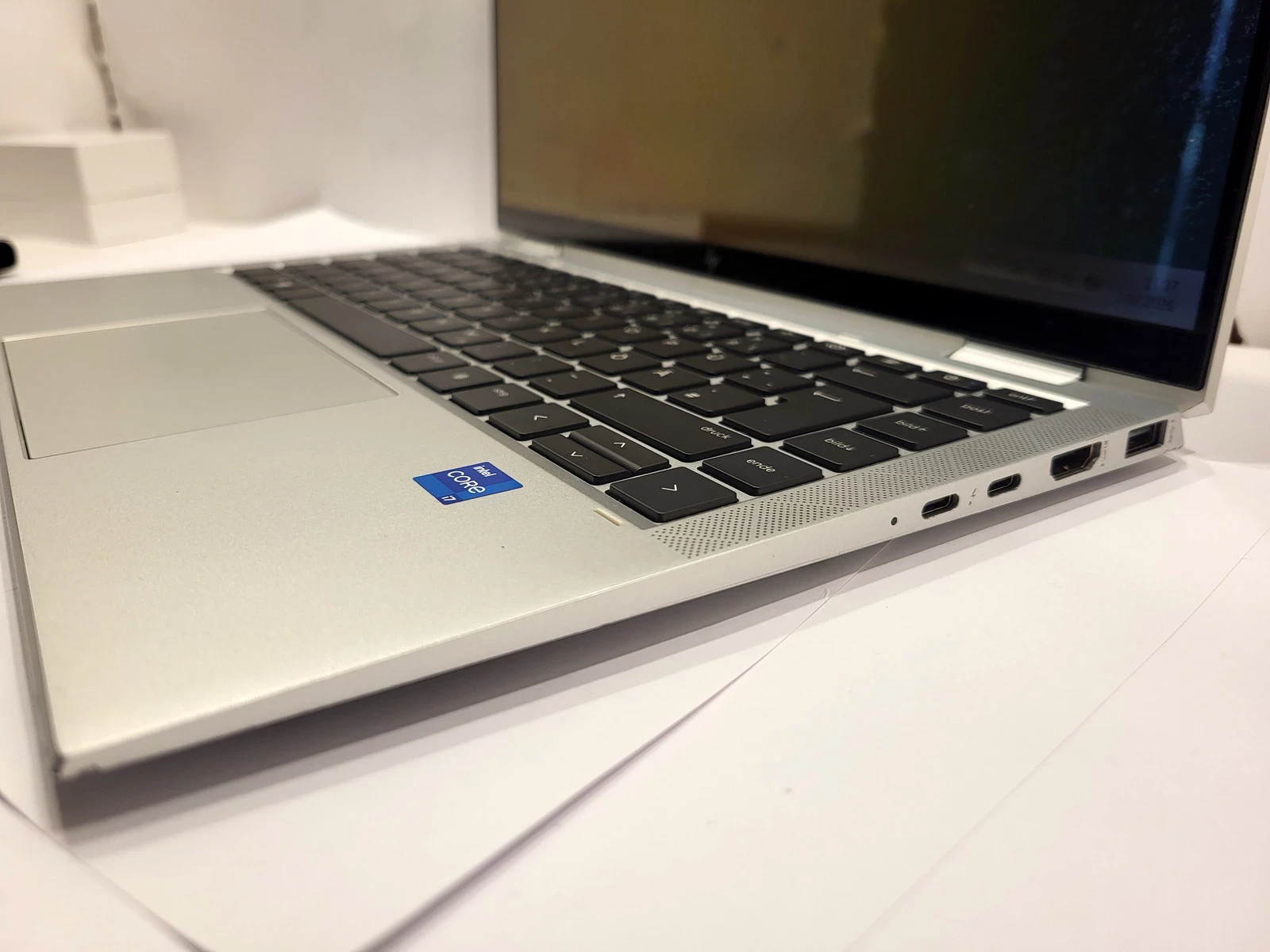 laptop-hp-elitebook-x360-1040-g8-14-intel-core-i7-16-gb-256-gb-dotykowy-wielkosc-pamieci-ram-200941-2193