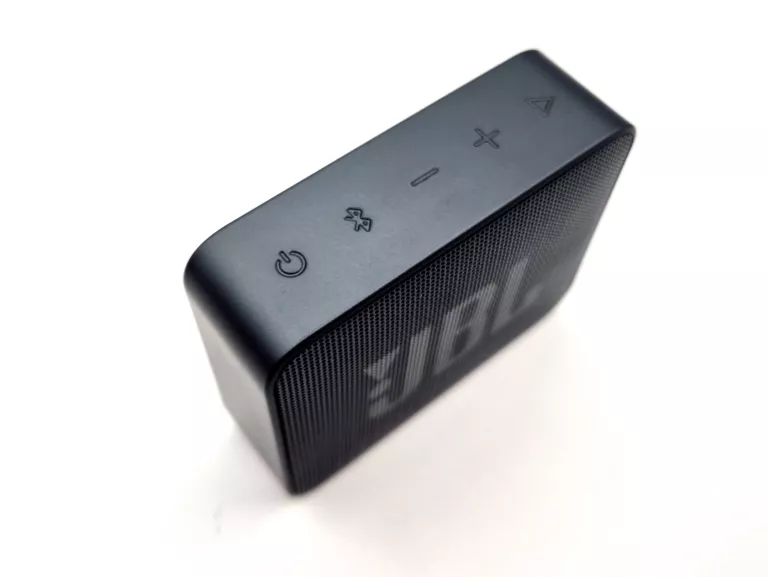 jbl-go-2-essential-czarny-moc-310