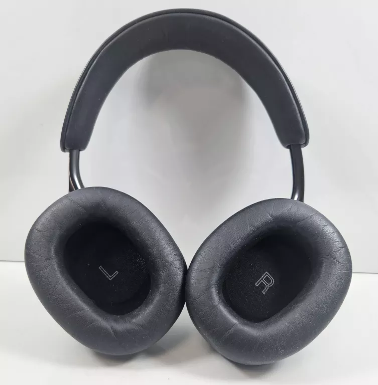 sluchawki-bowers-wilkins-px8-czarne-kolor-dominujacy-129357-3