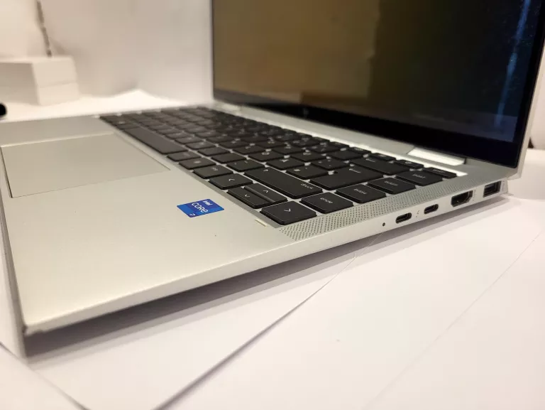 laptop-hp-elitebook-x360-1040-g8-14-intel-core-i7-16-gb-256-gb-dotykowy-wielkosc-pamieci-ram-200941-2193