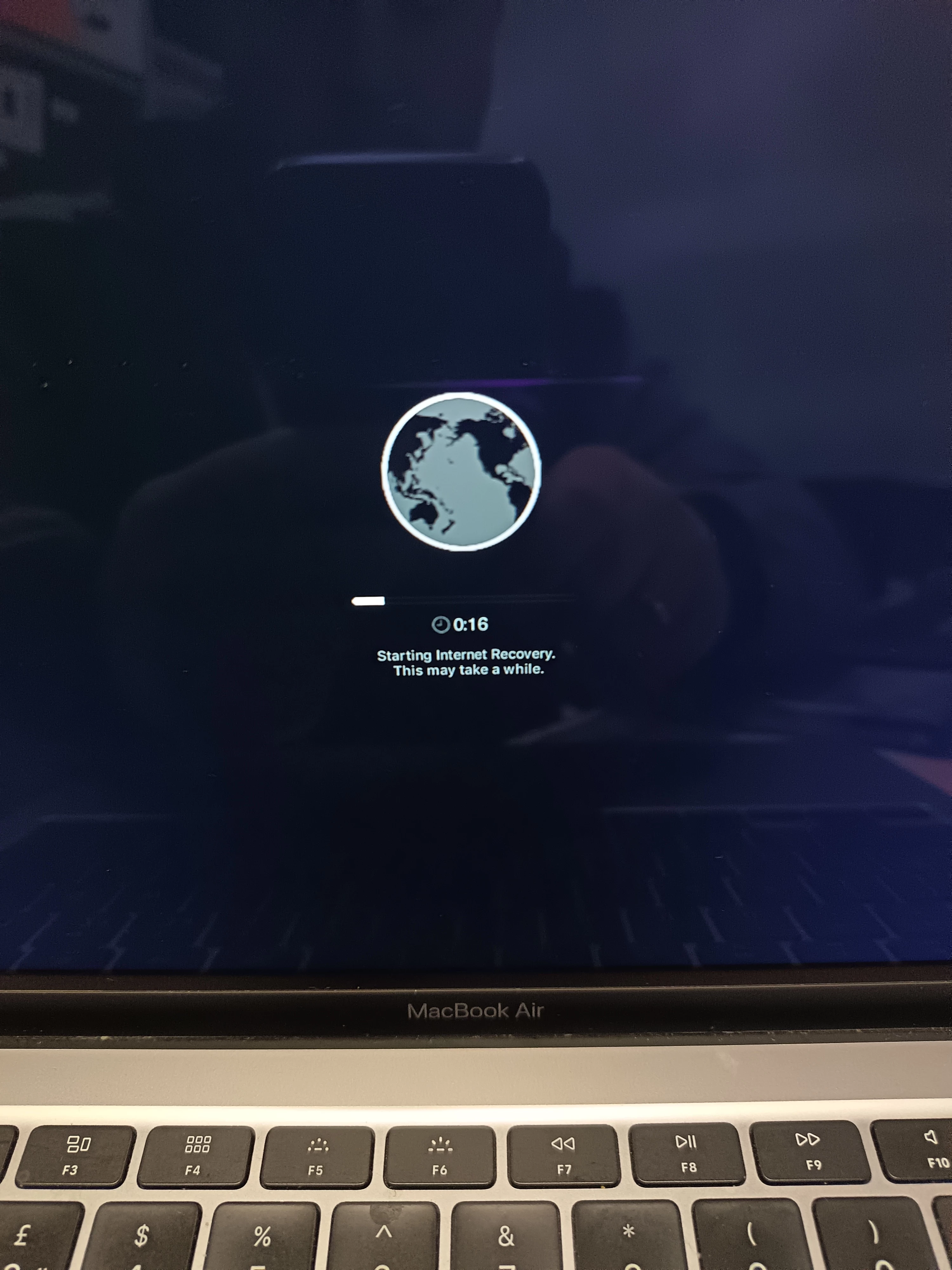 laptop-apple-macbook-air-13-2020-i3-8-gb-ram-256-gb-ssd-a2179-opis-pojemnosc-dysku-256