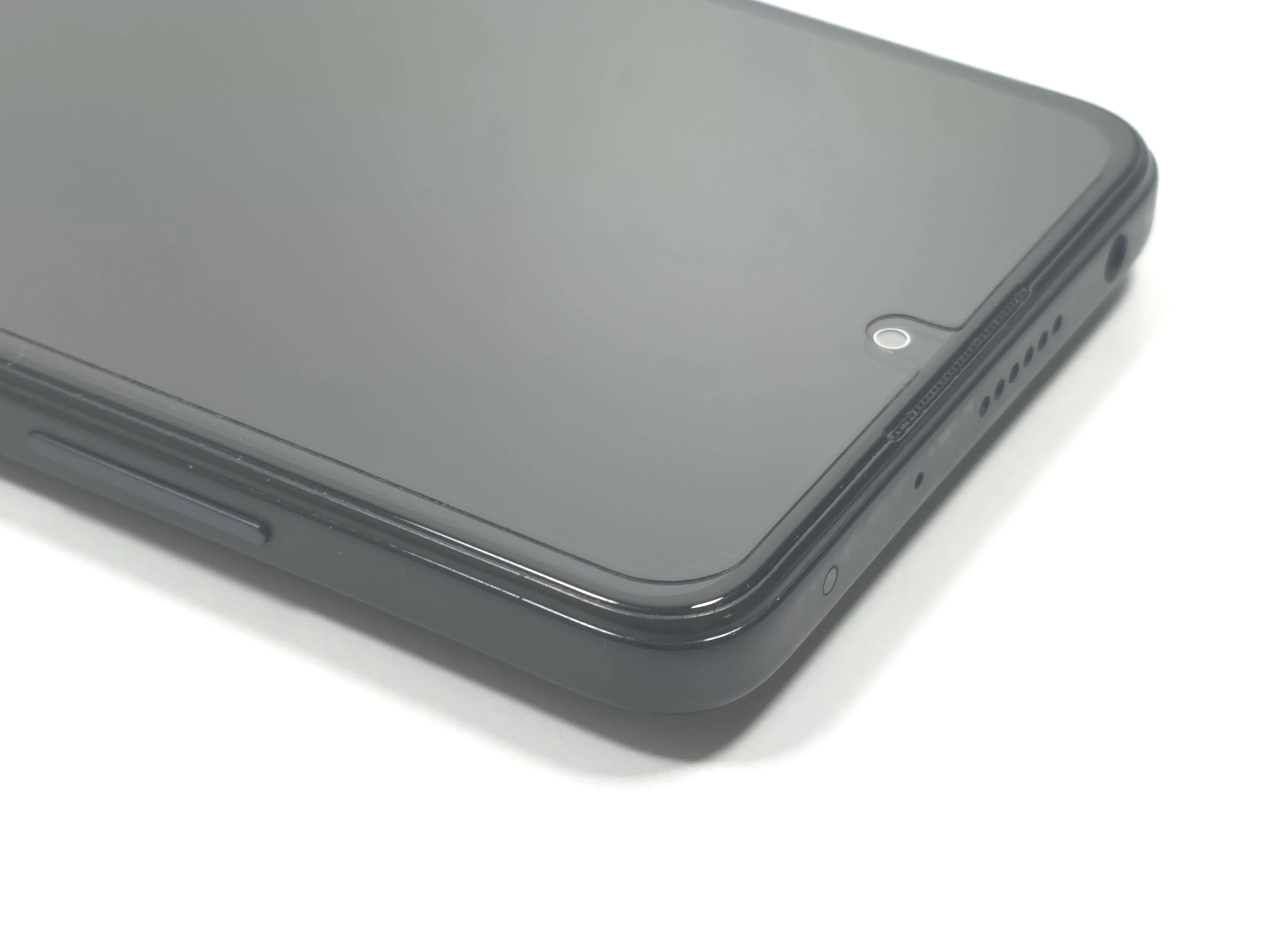 telefon-poco-x4-pro-6128gb-w-pudelku-przekatna-ekranu-667