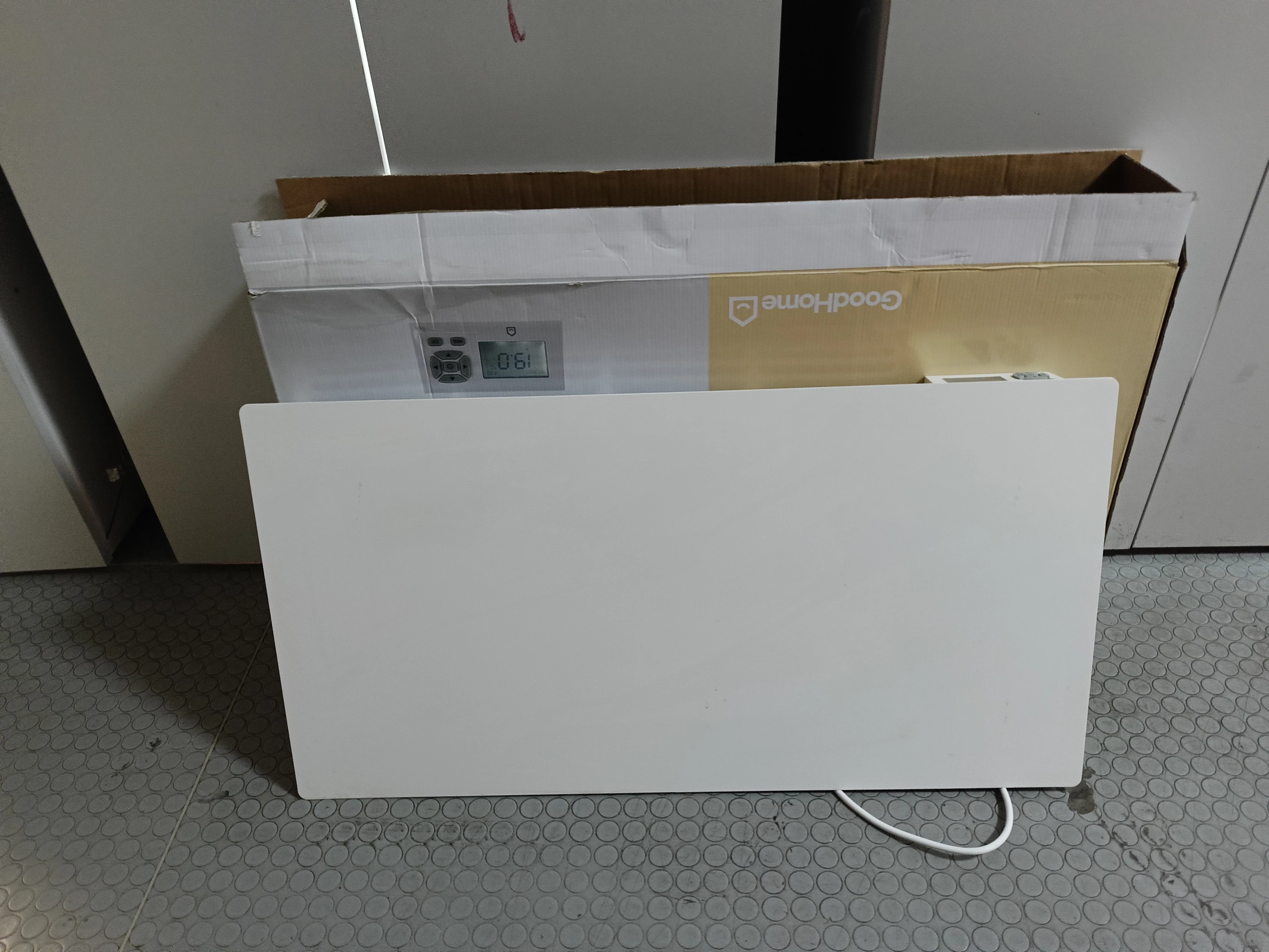 grzejnik-elektryczny-konwektor-goodhome-saris-2000-w-slowackiego-17-katowice