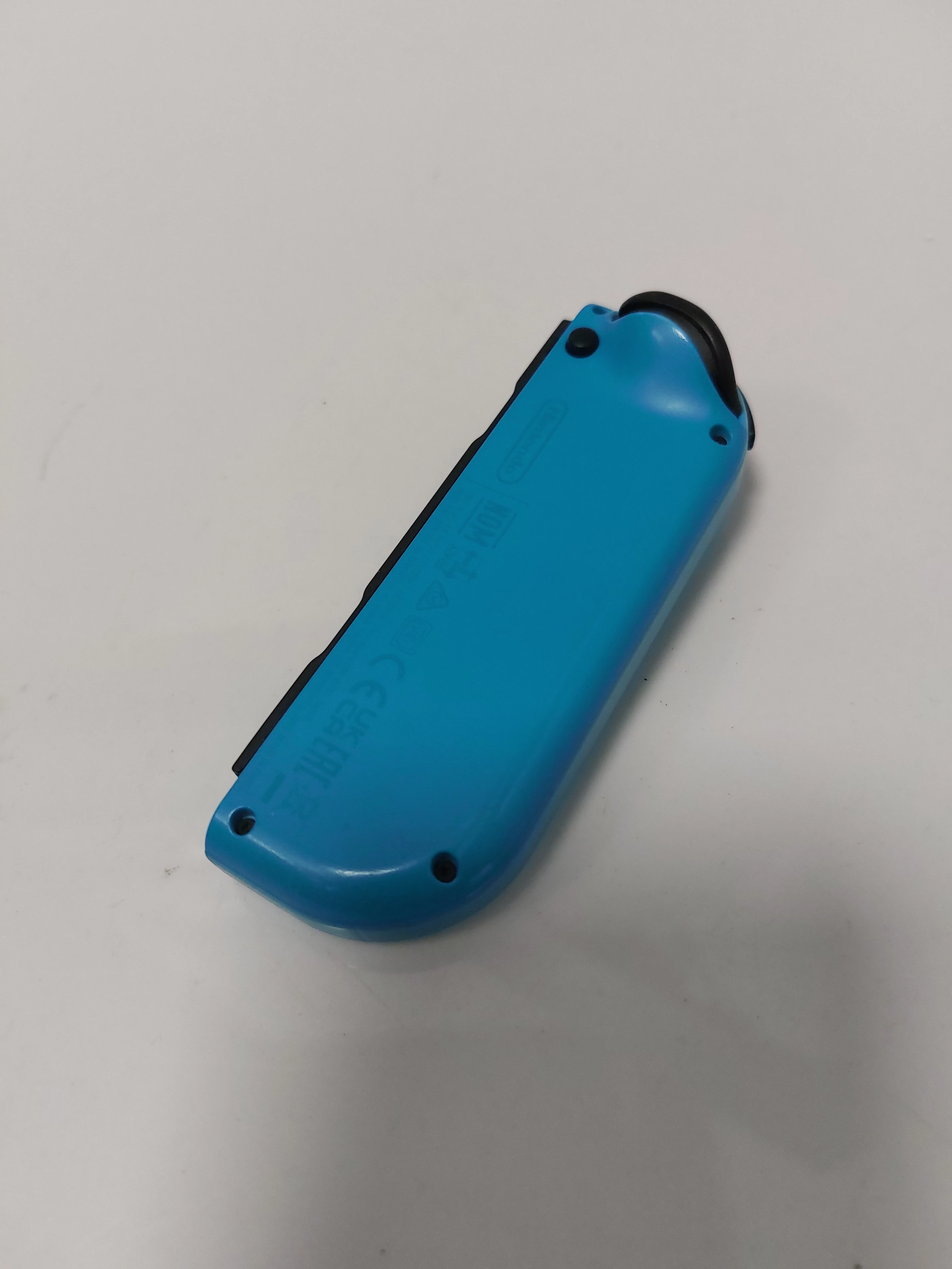kontroler-do-nintedo-switch-lewy-niebieski-solo-stan-11323-2