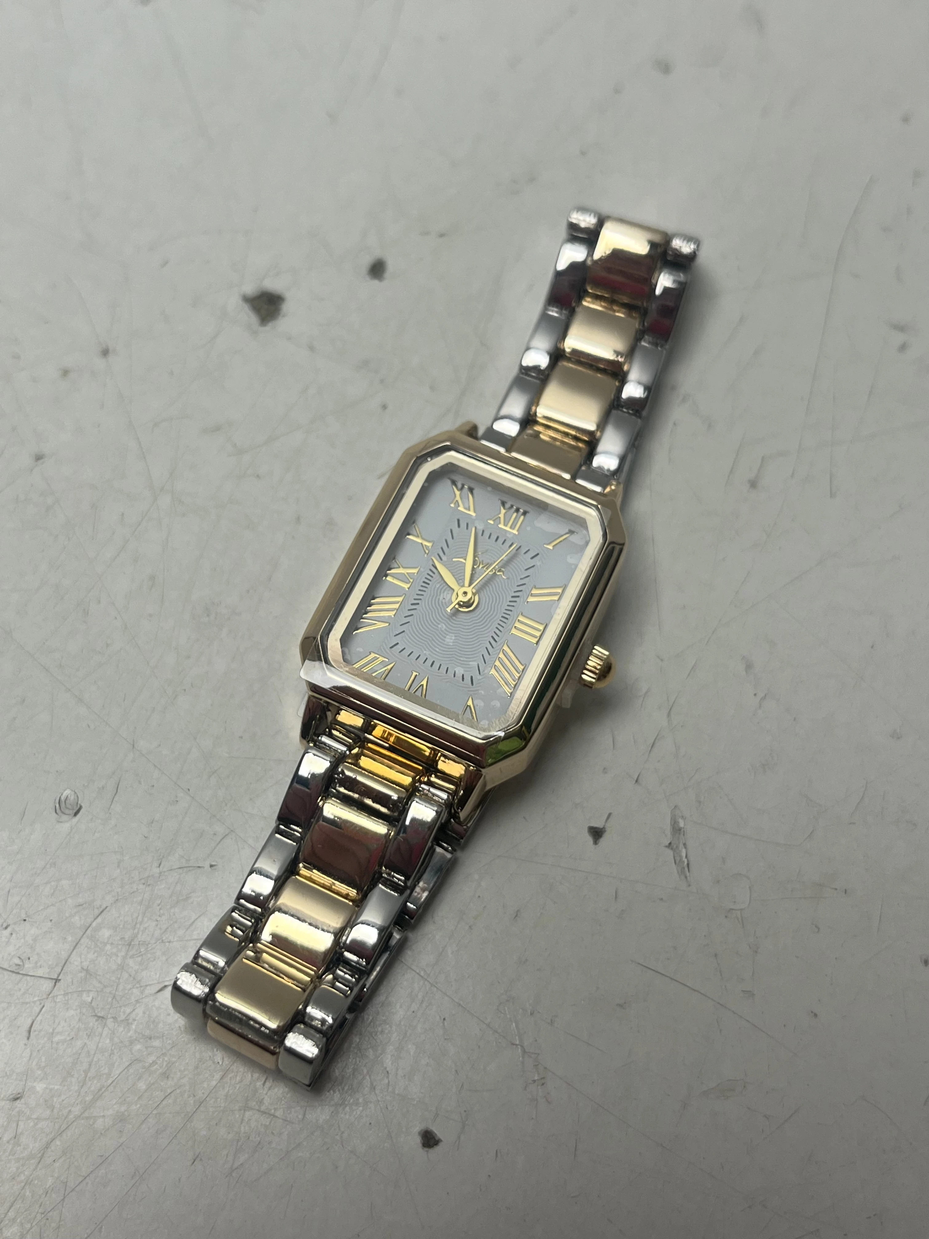 zegarek-lovisa-damski-rodzaj-129220-1