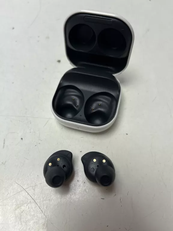sluchawki-samsung-galaxy-buds-fe-stan-11323-2