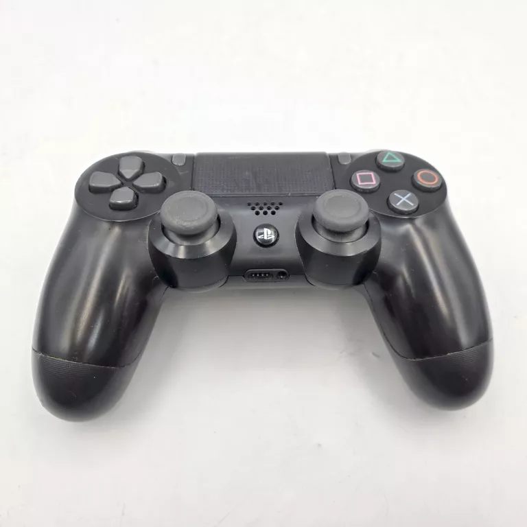 pad-ps4-czarny-3-maja-48-poznan-ska-x