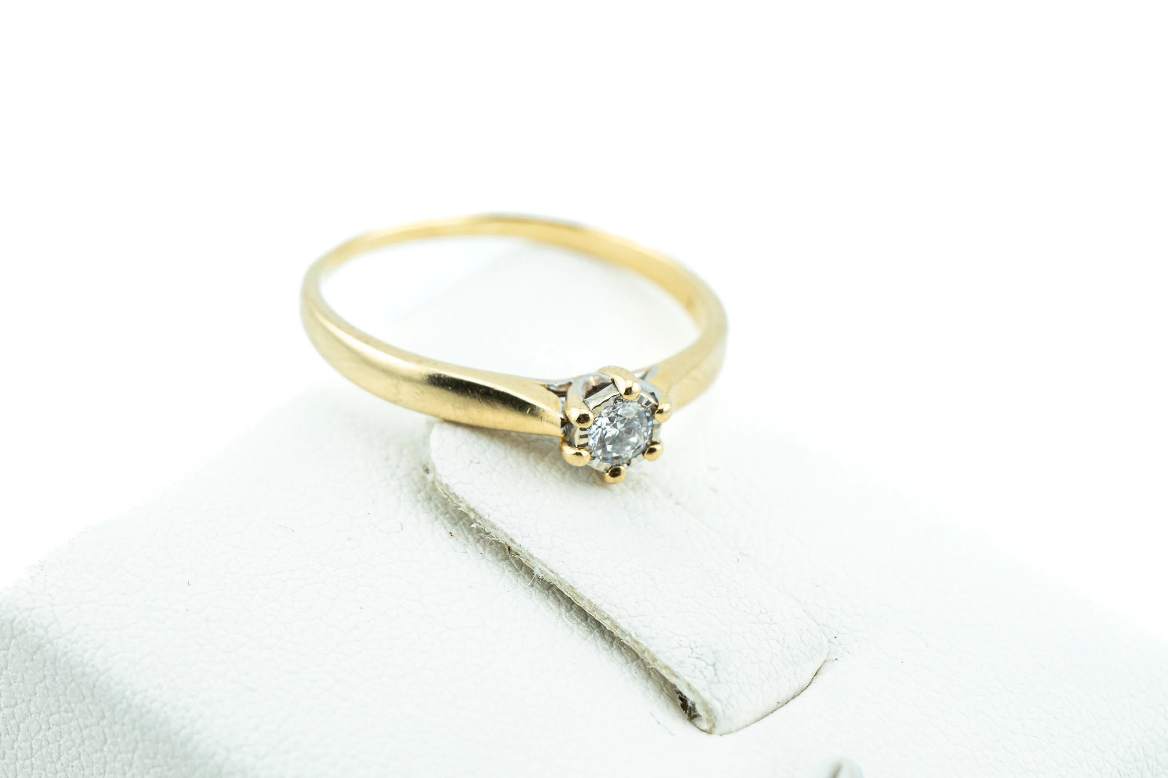 piekny-drobny-pierscionek-zareczynowy-z-brylantem-161g-zloto-14k-585-waga-161