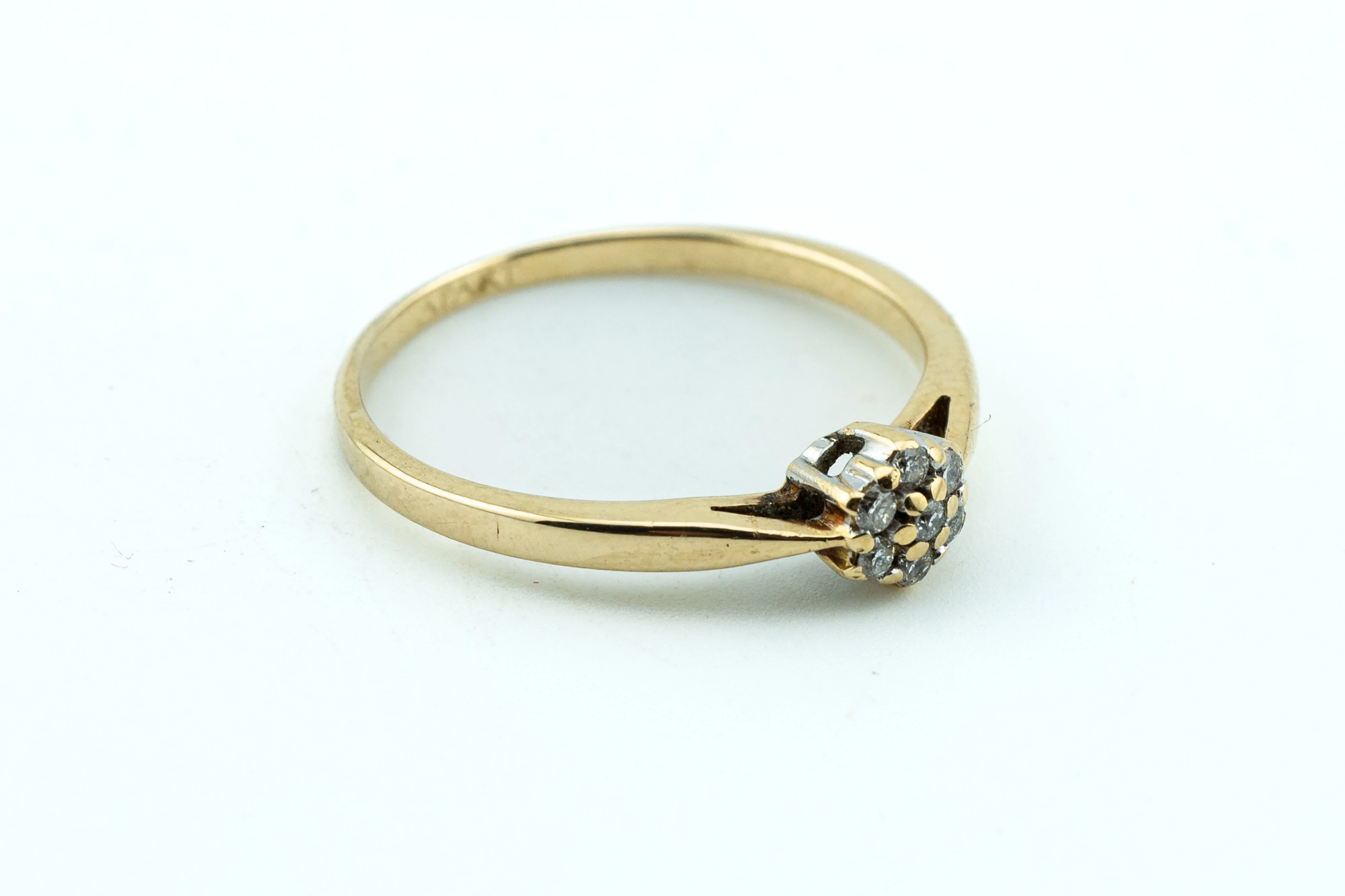 piekny-pierscionek-z-7-brylantami-09ct-zolte-zloto-585-rozm-15-zareczyny-waga-184